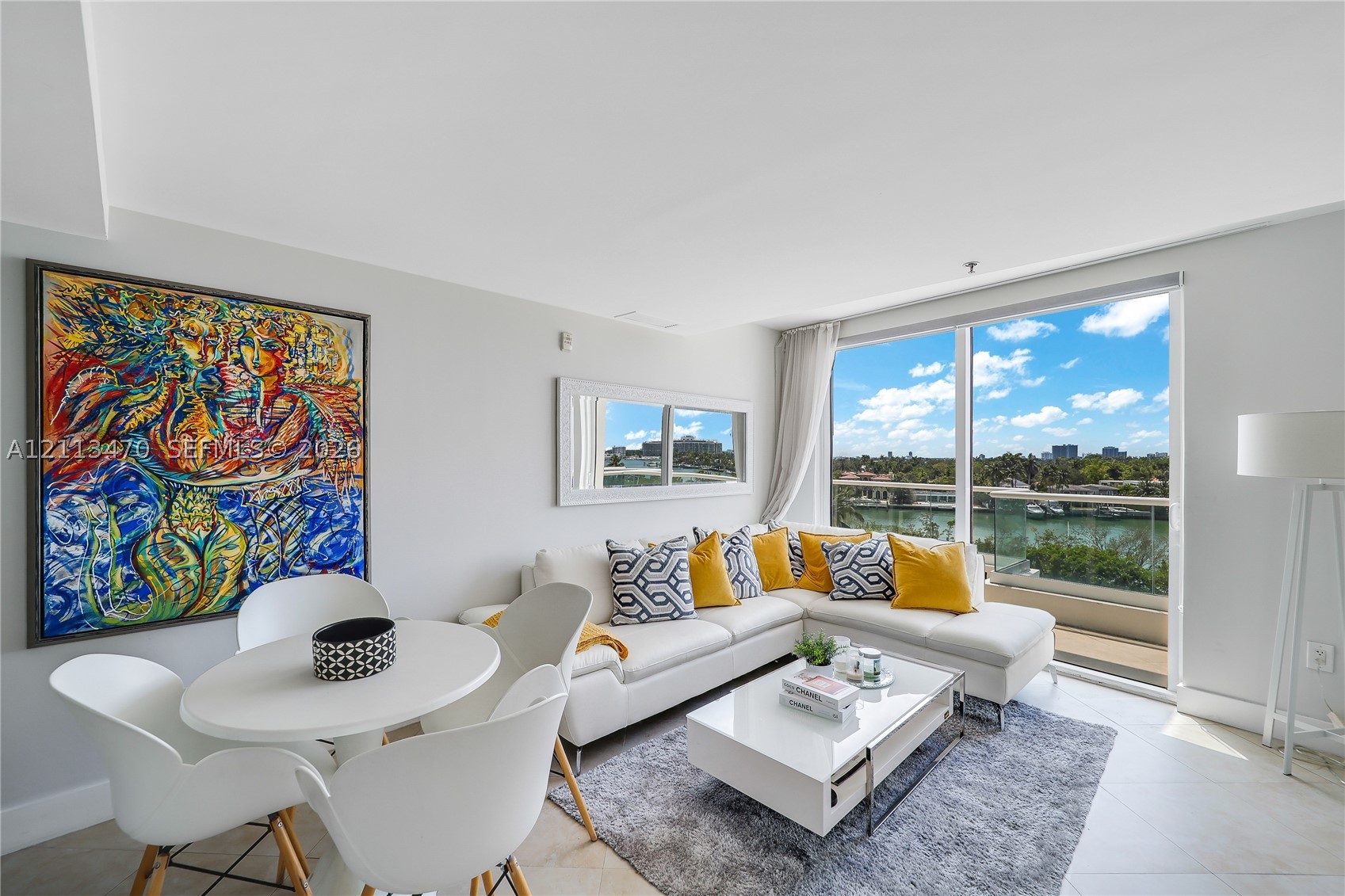 6362 Collins Ave #611