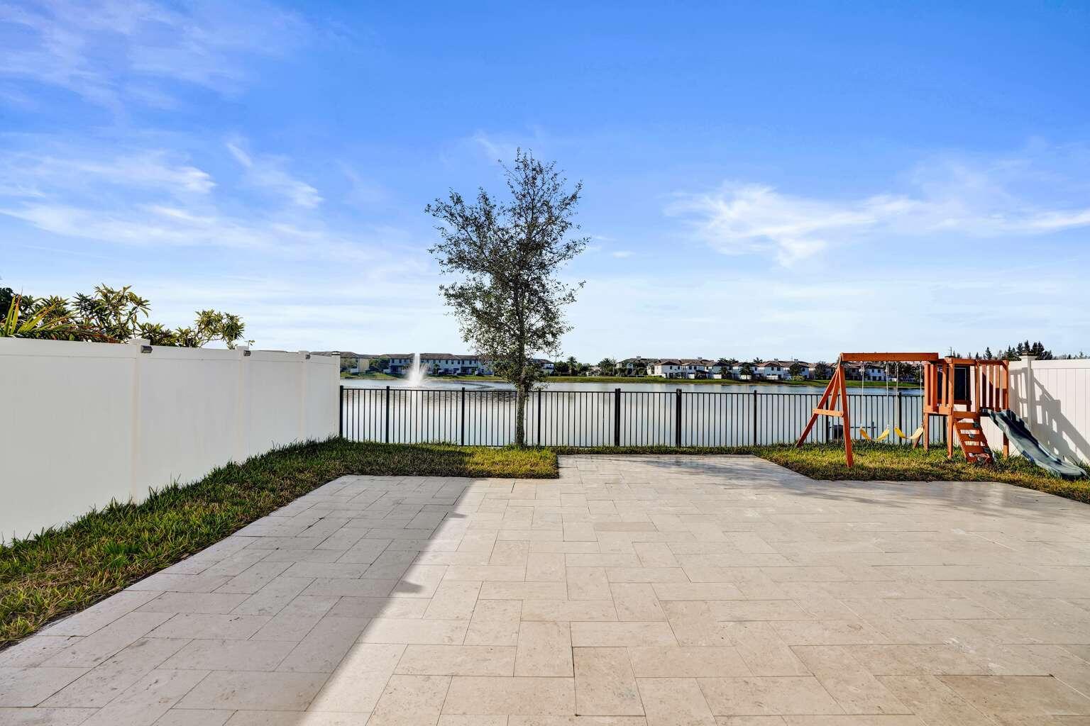 3460 W 103rd Hialeah, FL 33018