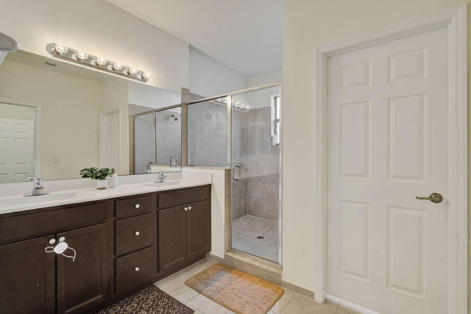 3460 W 103rd Hialeah, FL 33018