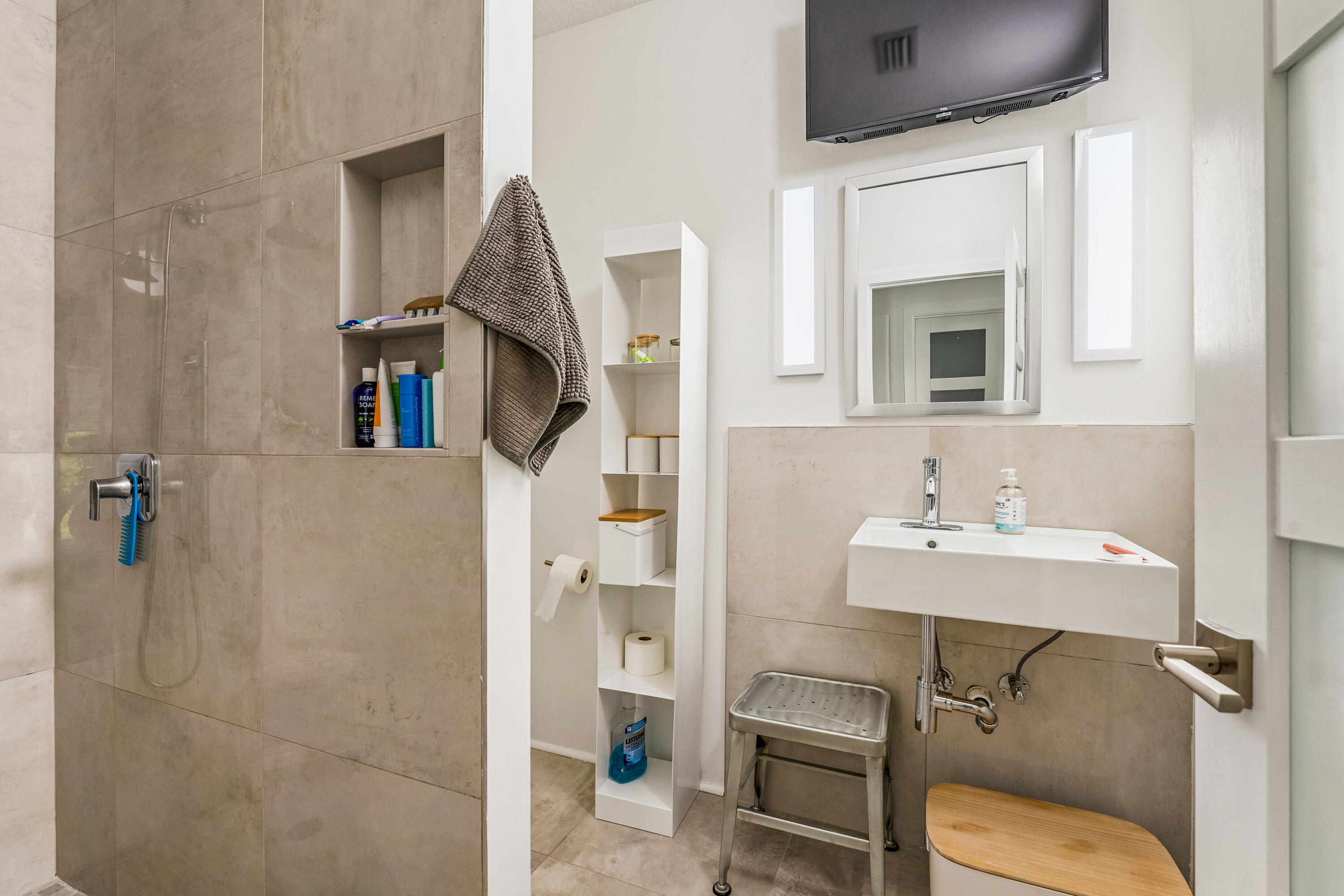 649 E Causeway Vero Beach, FL 32963