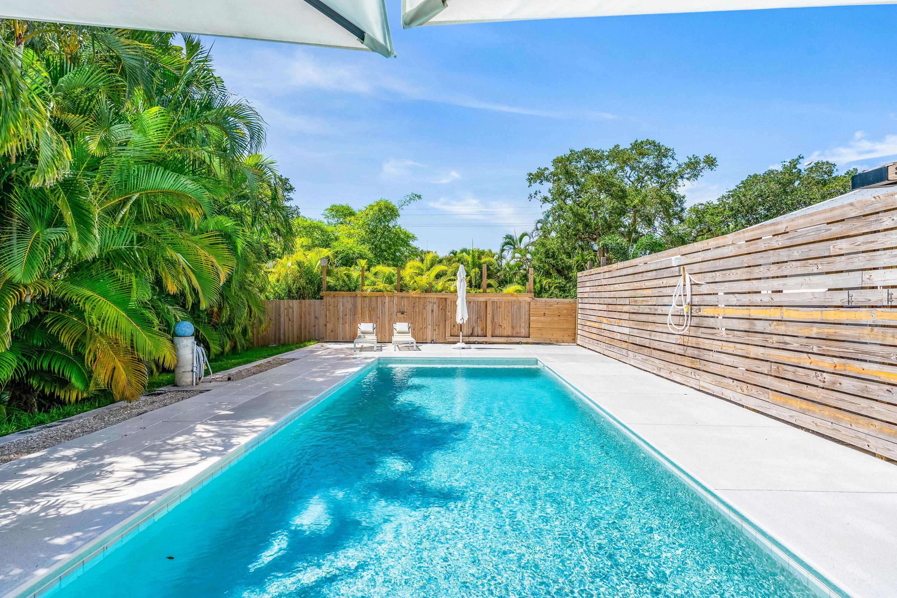 649 E Causeway Vero Beach, FL 32963