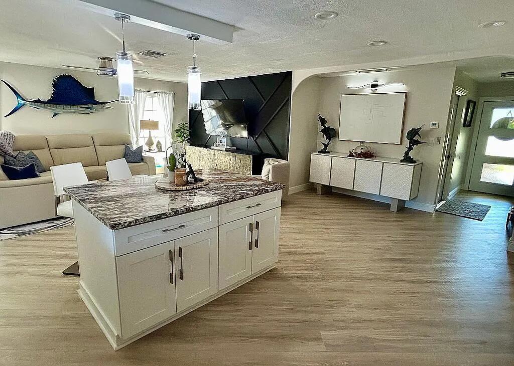 186 12th Vero Beach, FL 32962