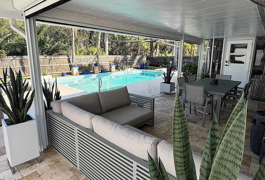 186 12th Vero Beach, FL 32962