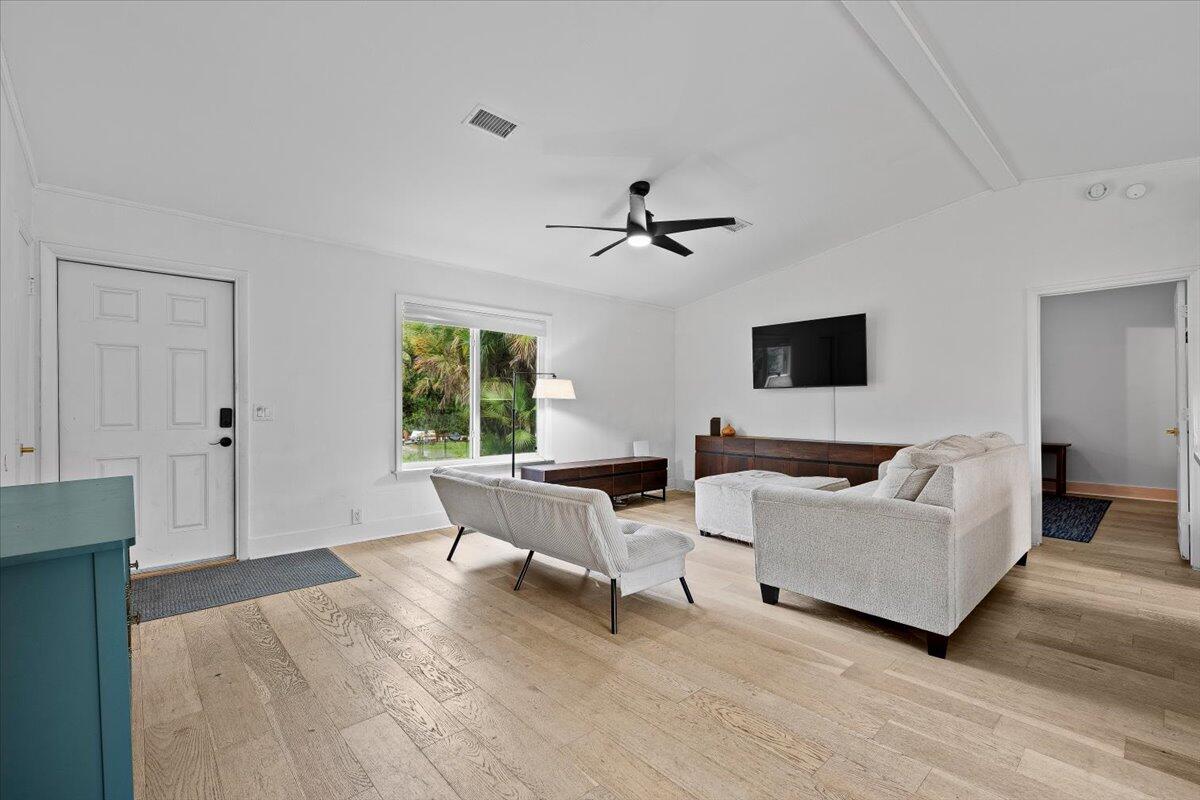 15915 91st Jupiter, FL 33478