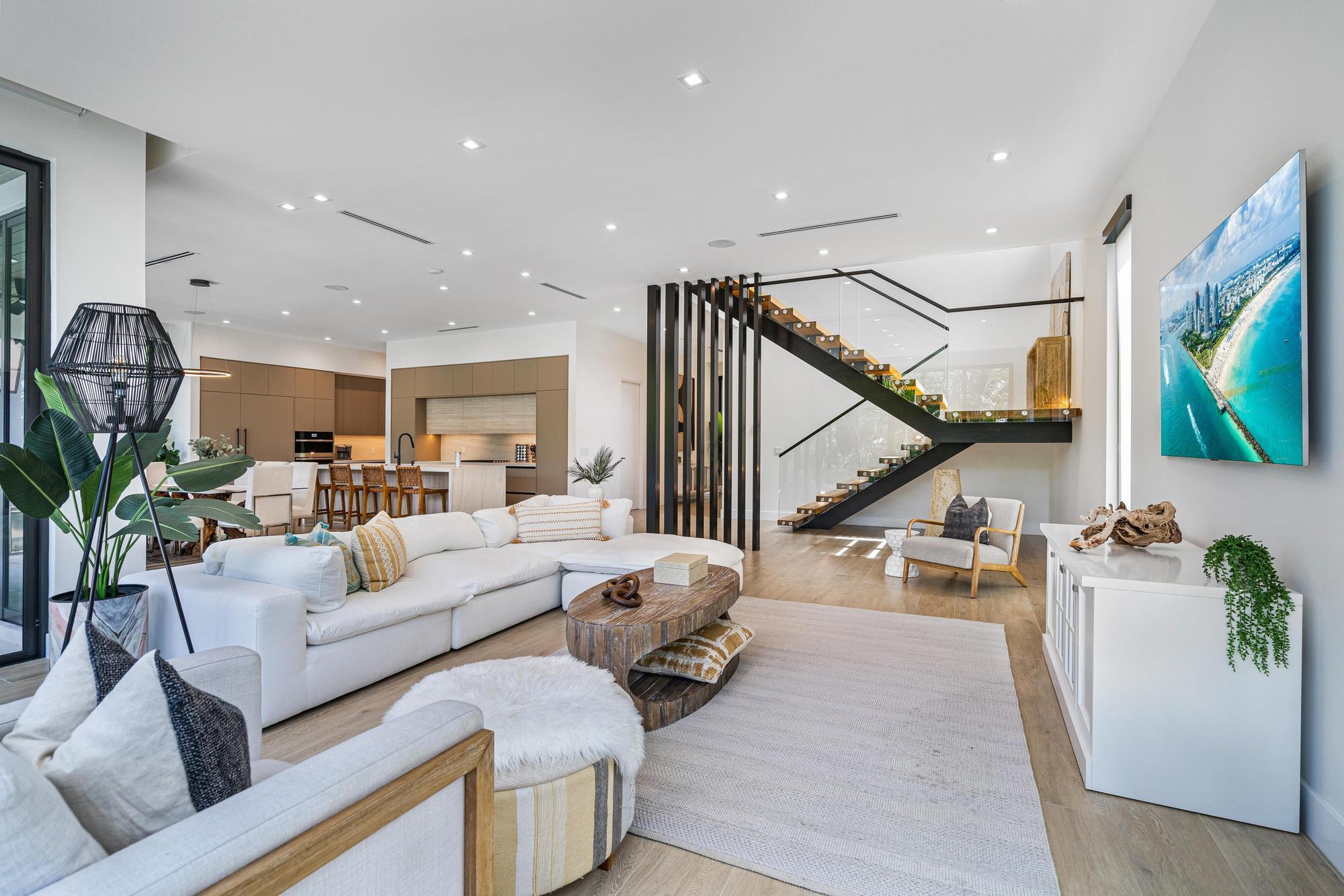 719 N Victoria Park Fort Lauderdale, FL 33304