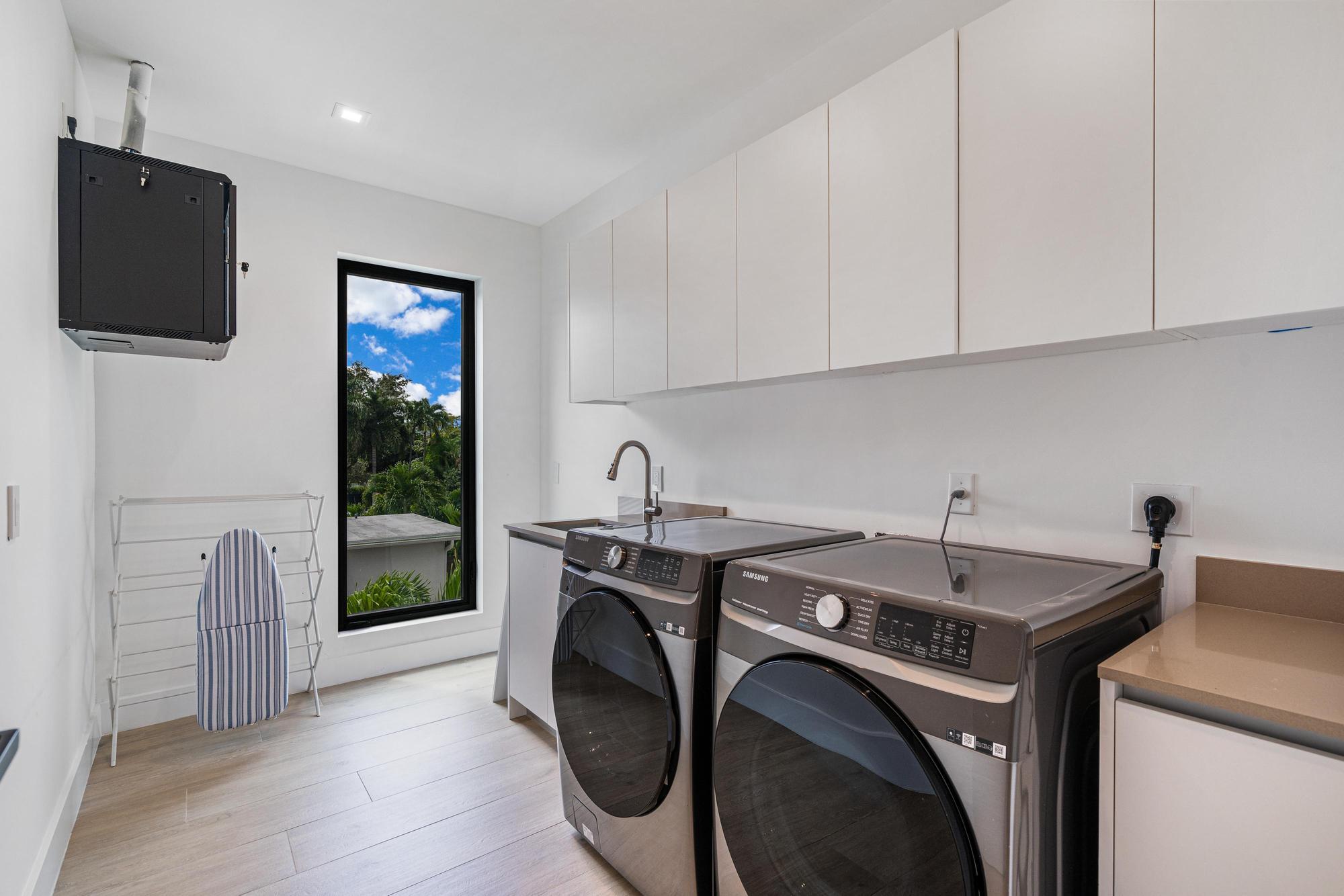 719 N Victoria Park Fort Lauderdale, FL 33304