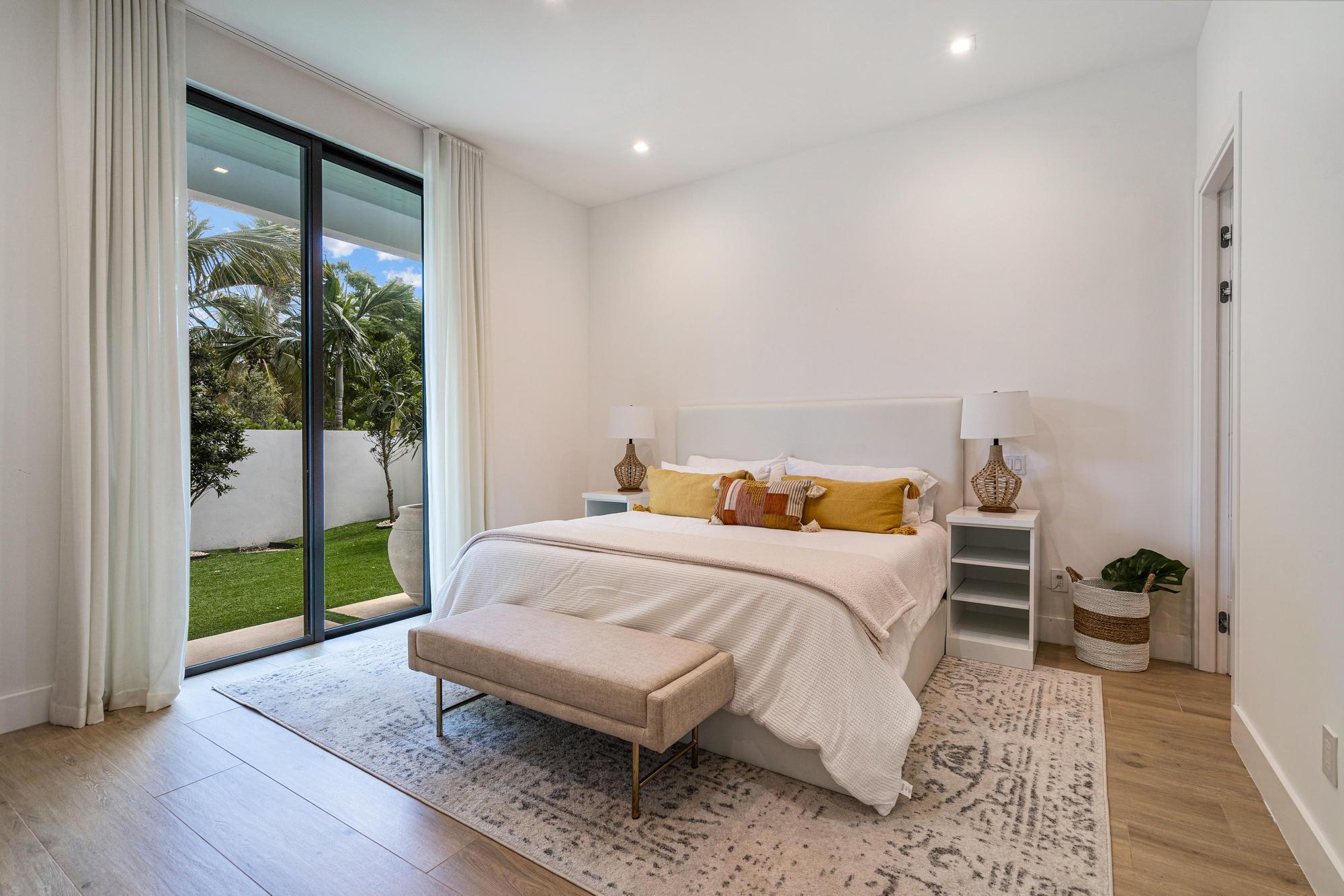 719 N Victoria Park Fort Lauderdale, FL 33304