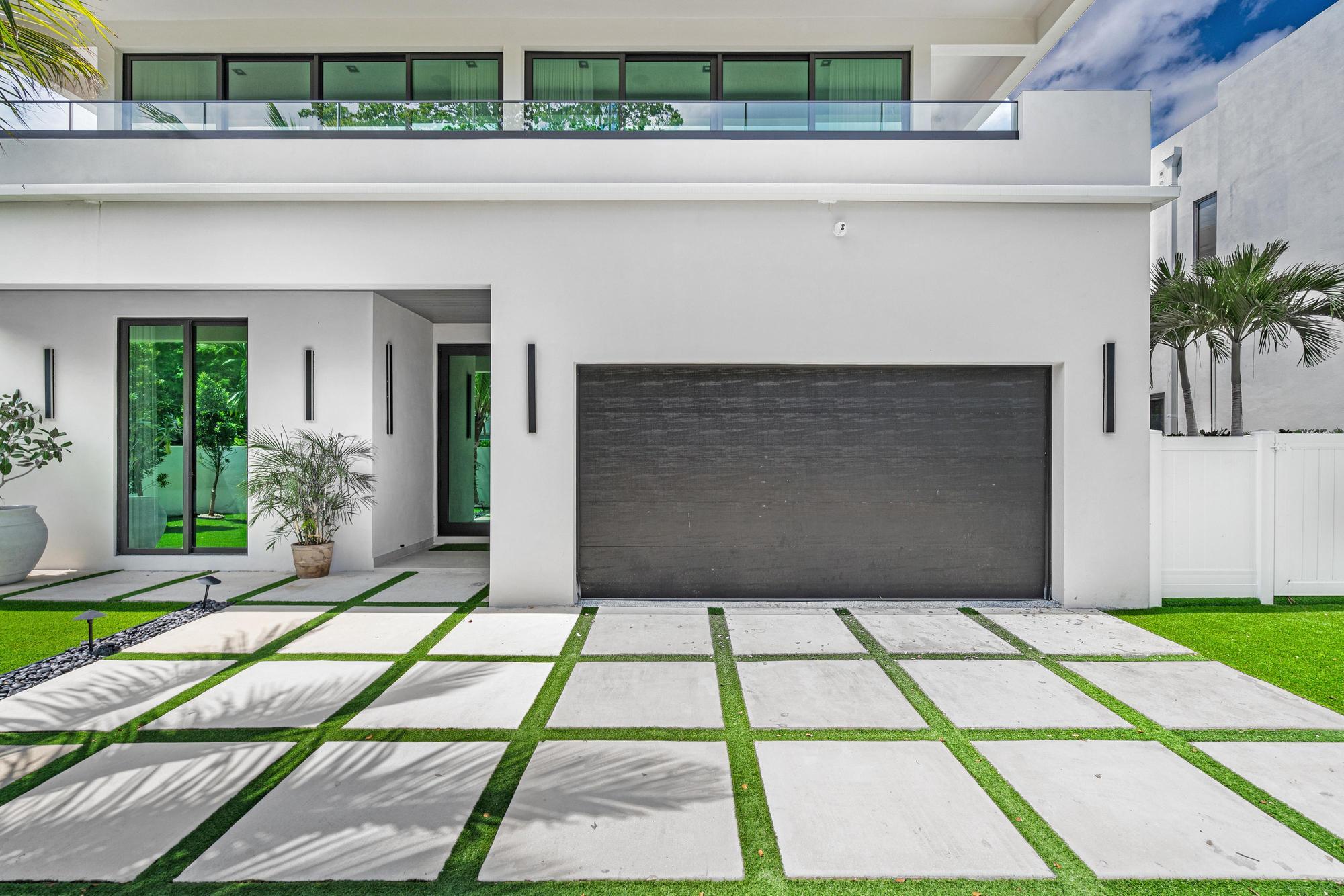 719 N Victoria Park Fort Lauderdale, FL 33304