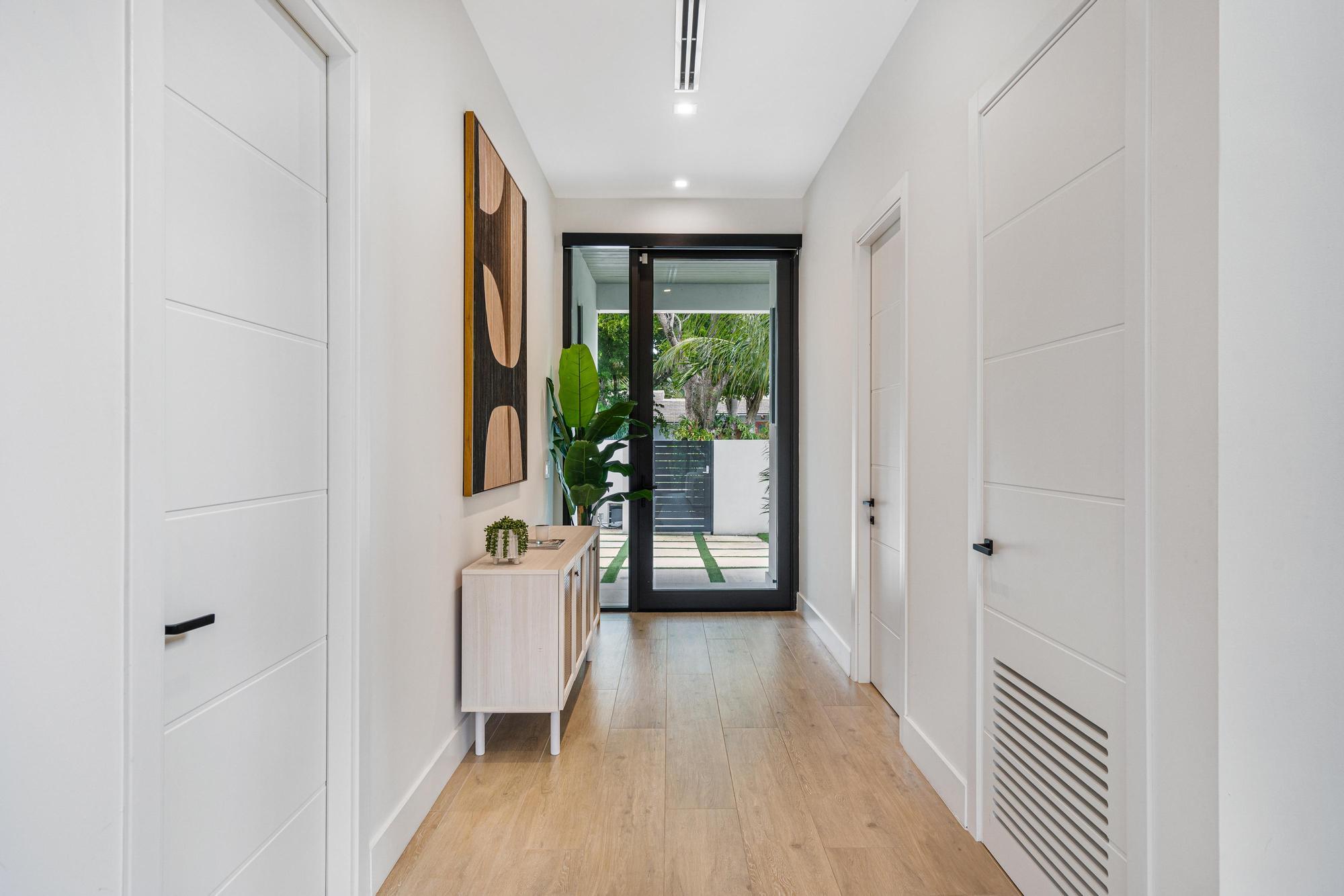 719 N Victoria Park Fort Lauderdale, FL 33304