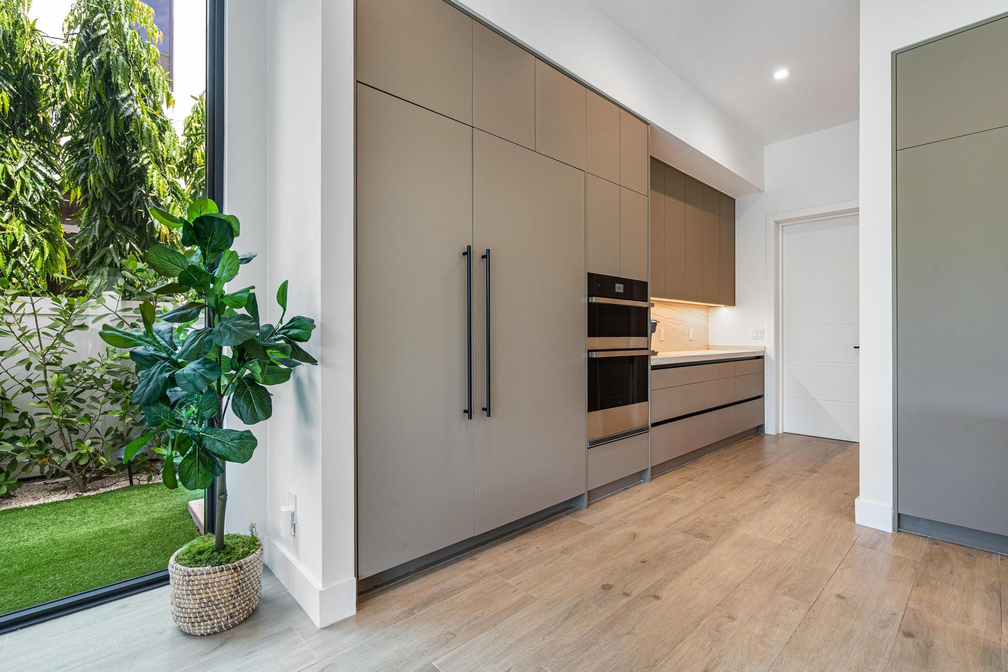 719 N Victoria Park Fort Lauderdale, FL 33304