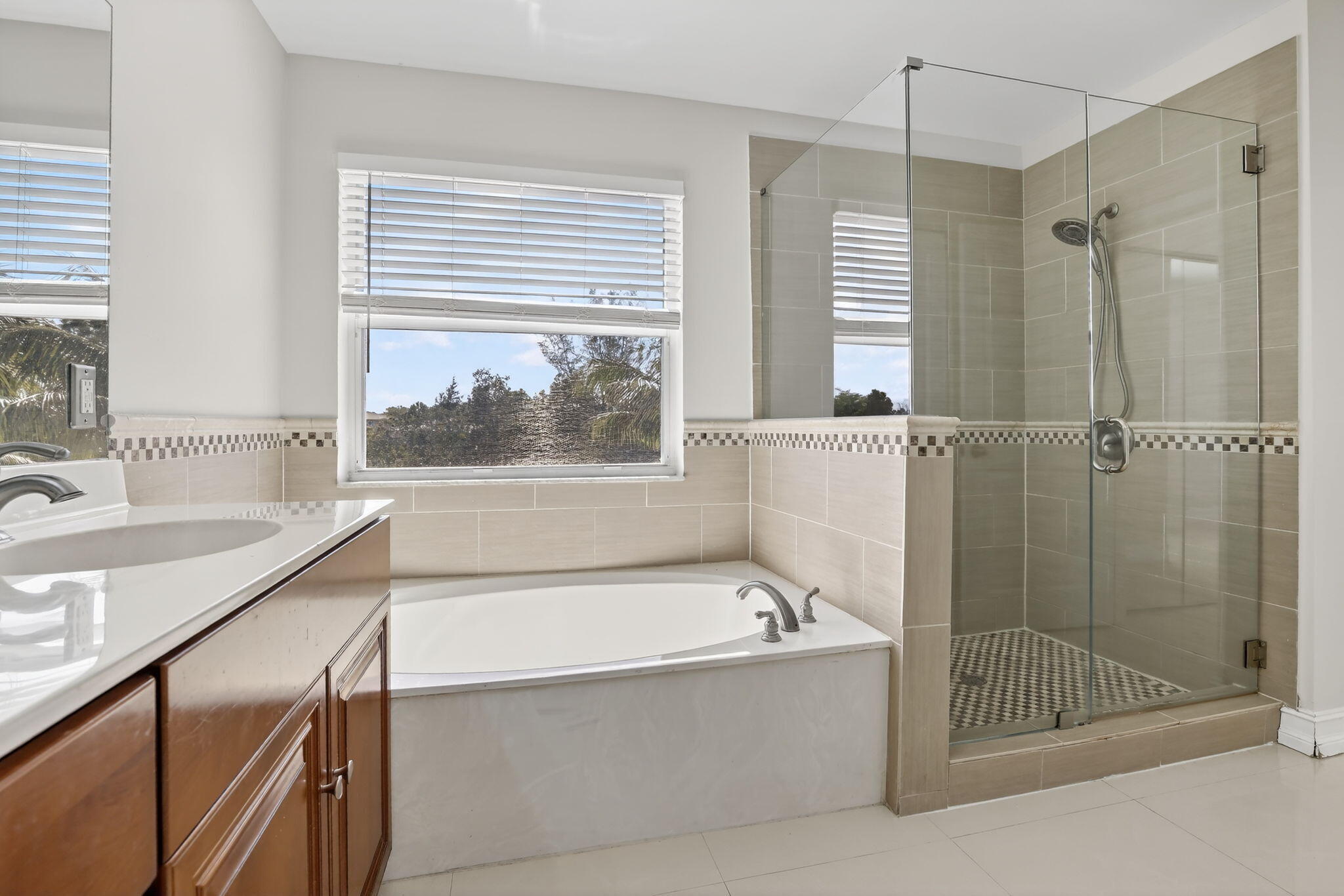 1716 NW 166th Pembroke Pines, FL 33028