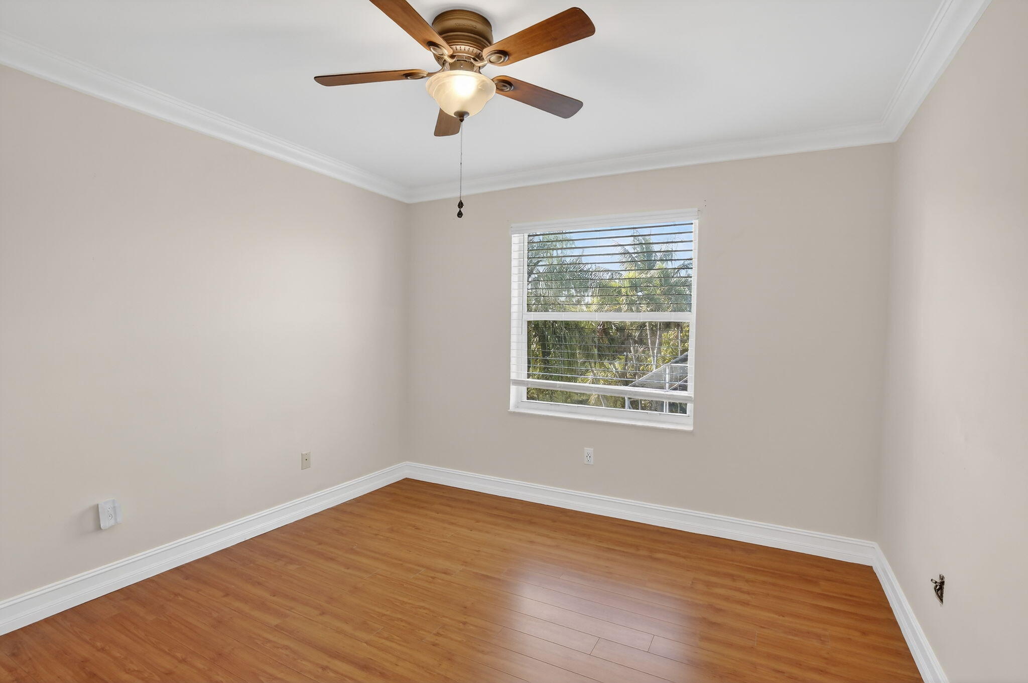 1716 NW 166th Pembroke Pines, FL 33028