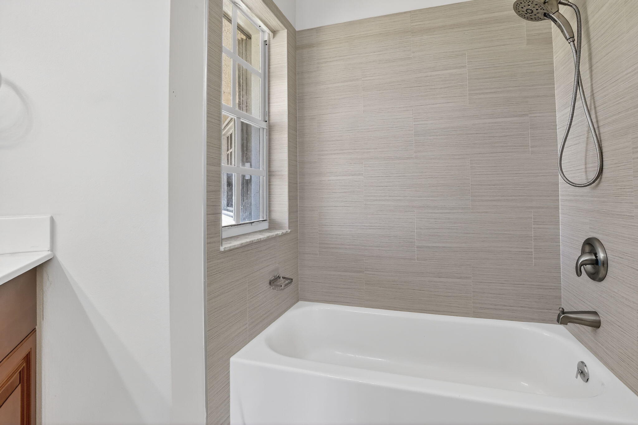 1716 NW 166th Pembroke Pines, FL 33028