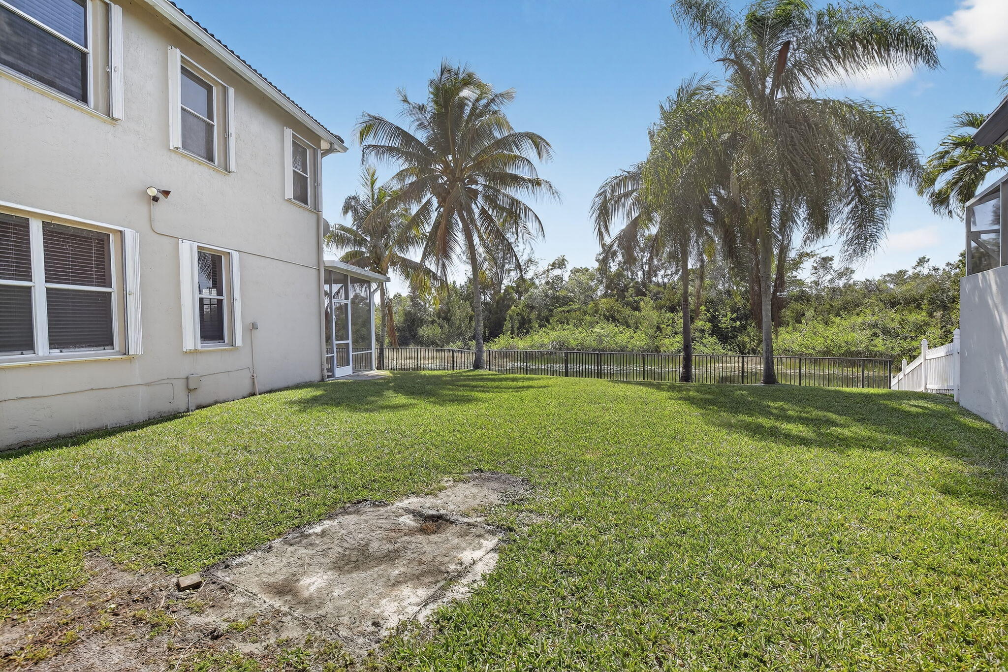1716 NW 166th Pembroke Pines, FL 33028