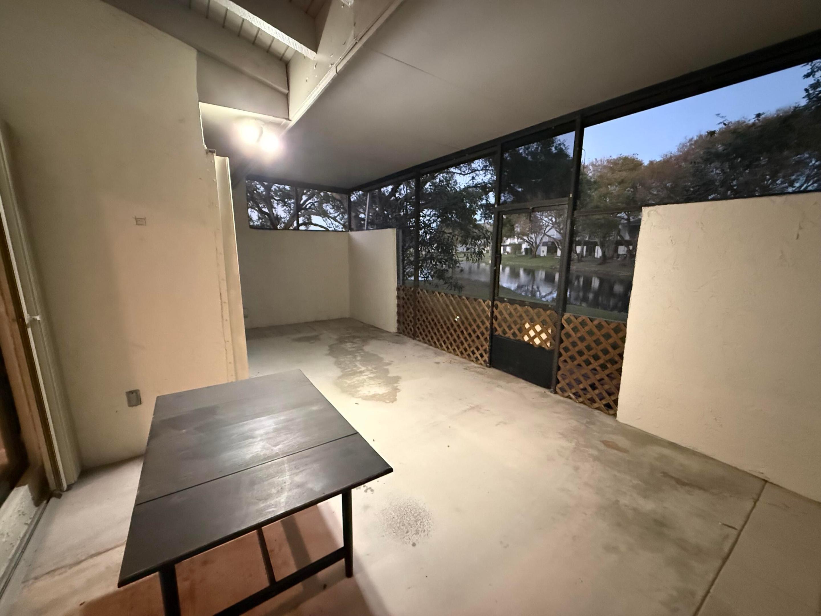 1097 NW 98th #110 Pembroke Pines, FL 33024