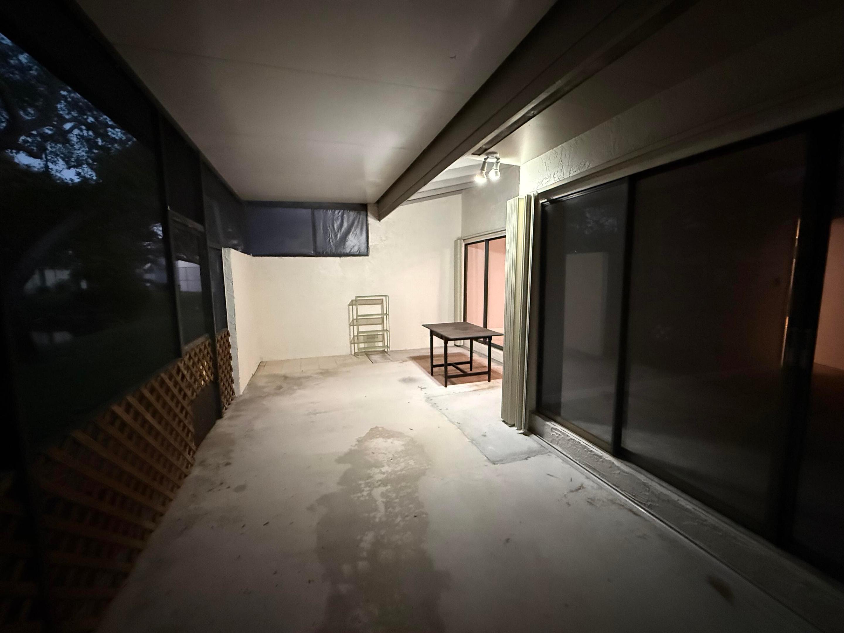 1097 NW 98th #110 Pembroke Pines, FL 33024