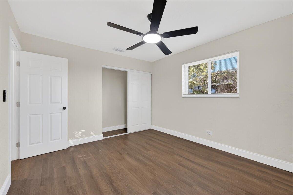 710 SW 67th Pembroke Pines, FL 33023