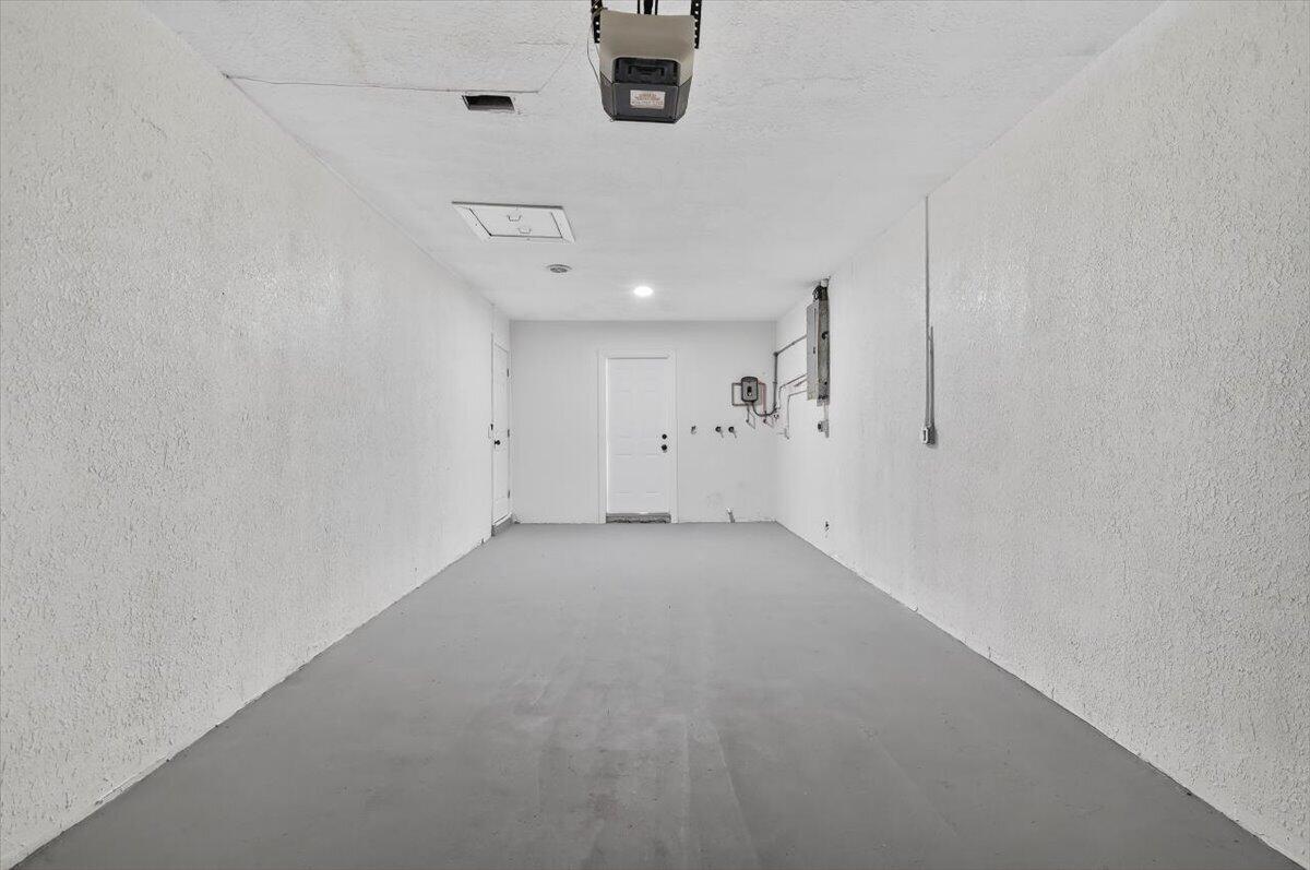 710 SW 67th Pembroke Pines, FL 33023