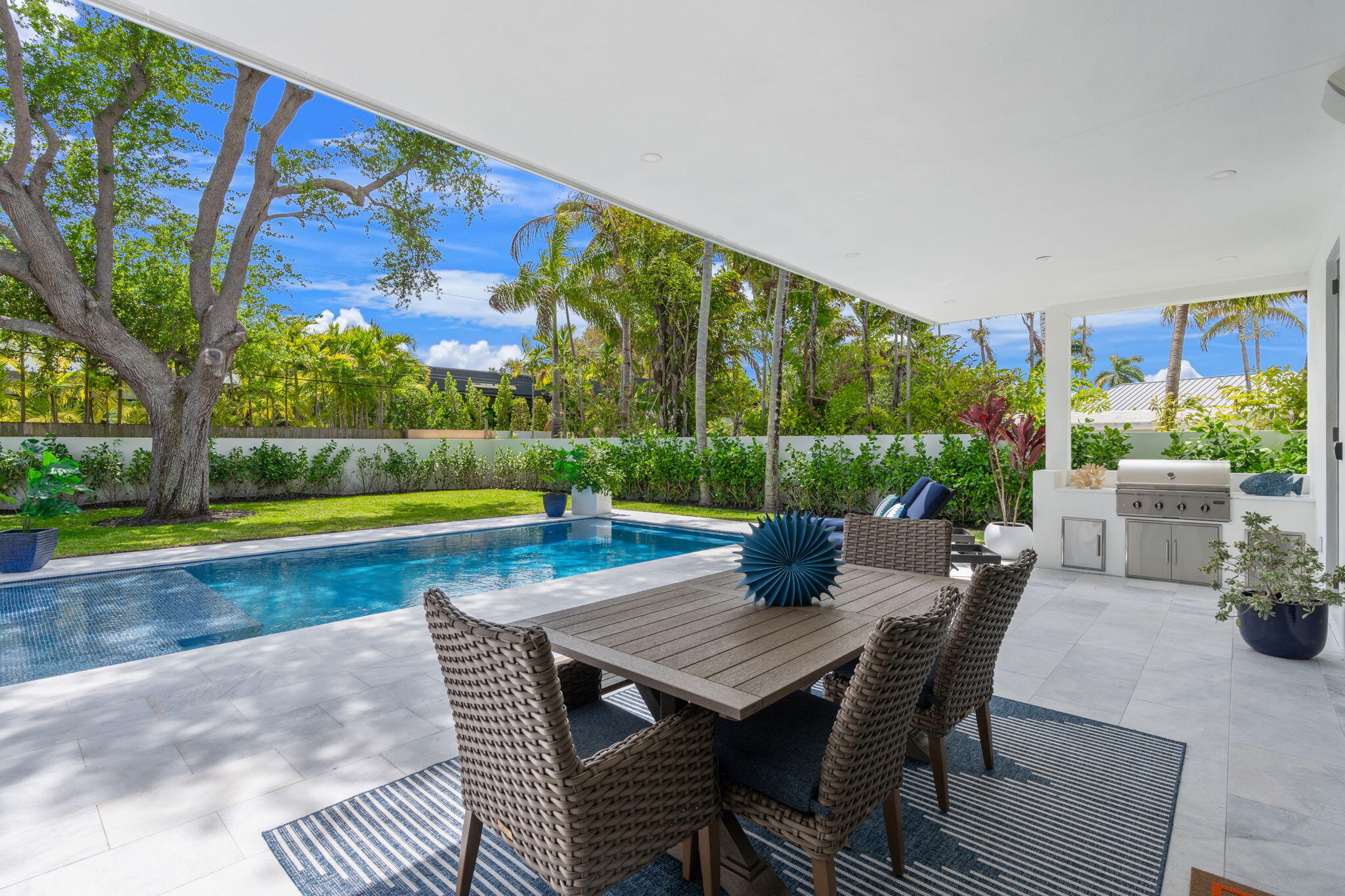 2406 NE 13th Fort Lauderdale, FL 33304