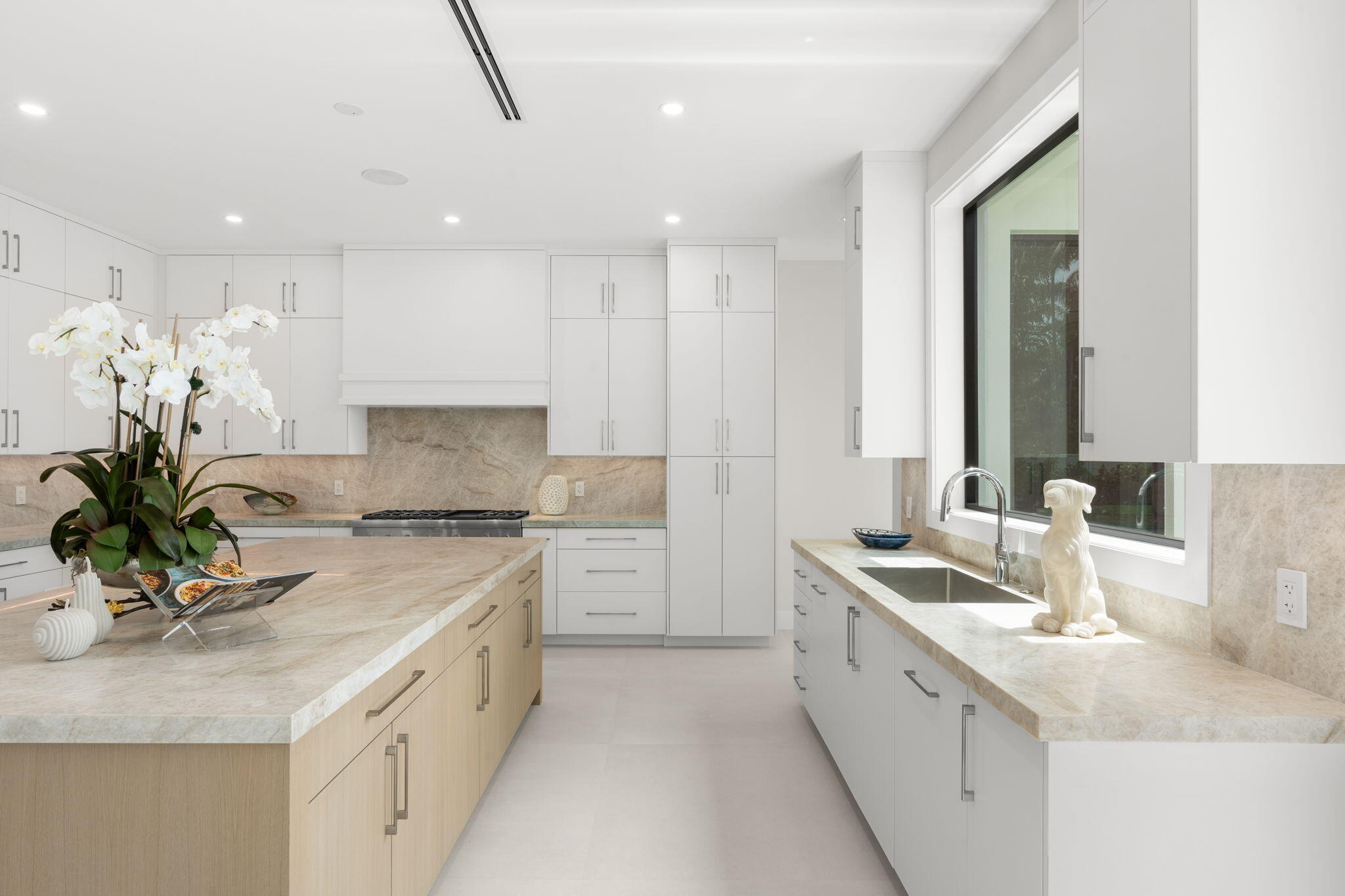 2406 NE 13th Fort Lauderdale, FL 33304