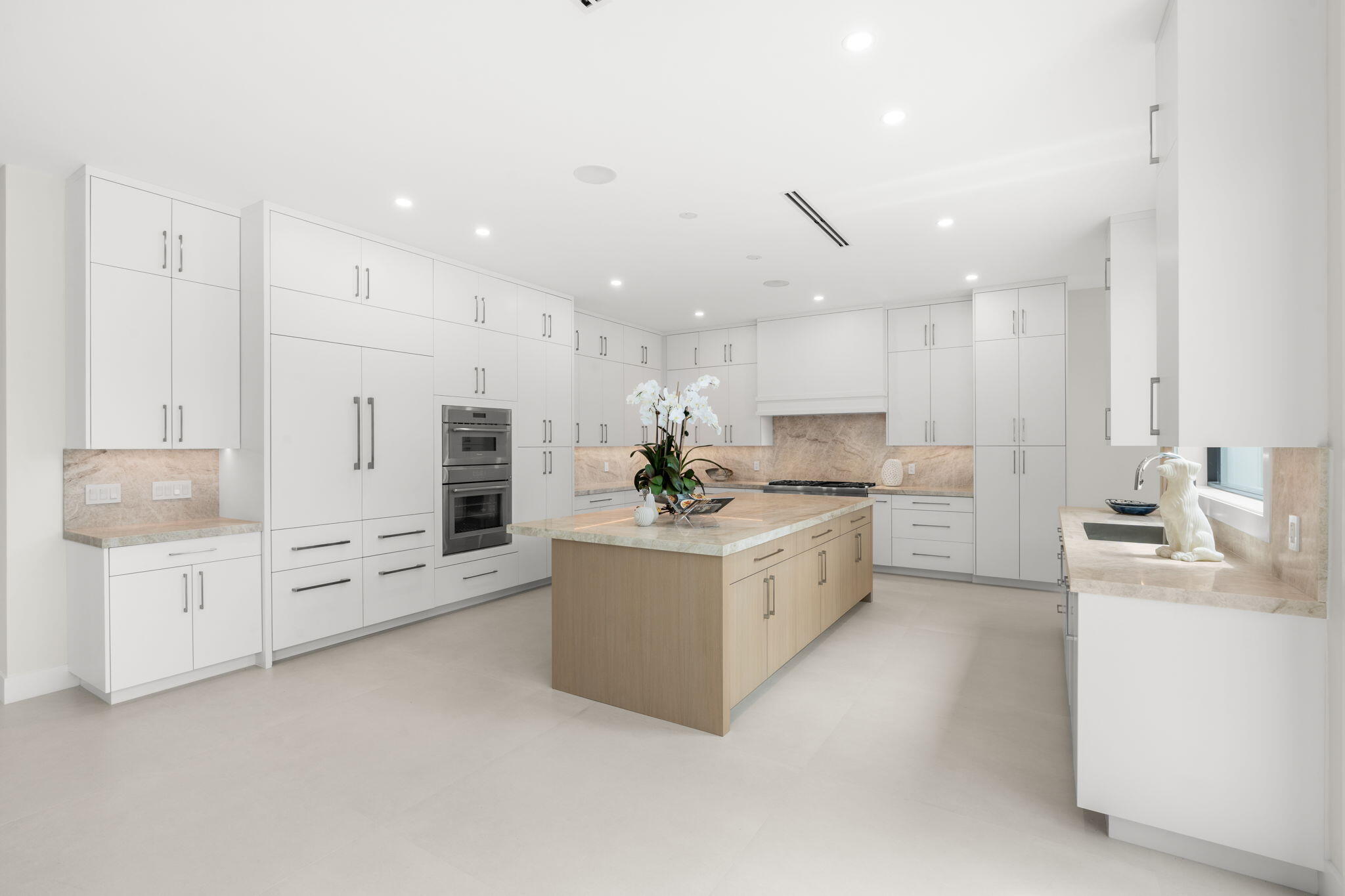 2406 NE 13th Fort Lauderdale, FL 33304