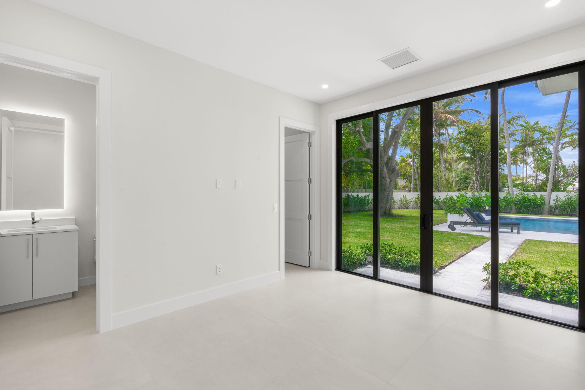 2406 NE 13th Fort Lauderdale, FL 33304