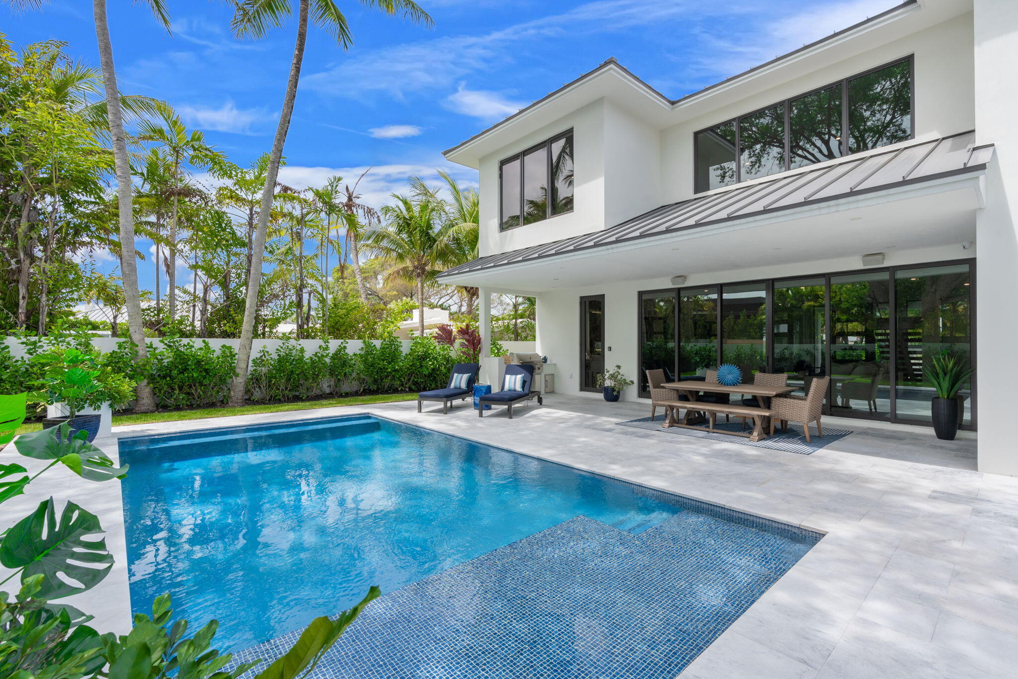 2406 NE 13th Fort Lauderdale, FL 33304