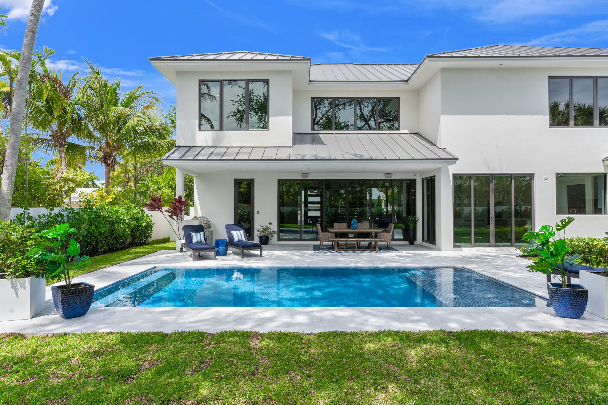 2406 NE 13th Fort Lauderdale, FL 33304