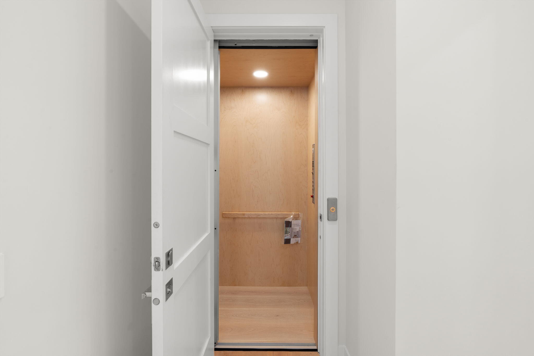 2406 NE 13th Fort Lauderdale, FL 33304