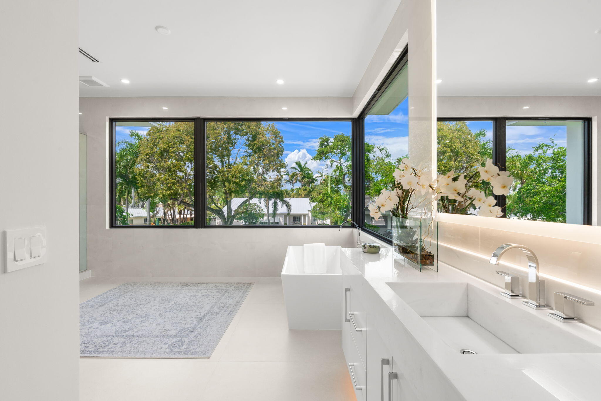 2406 NE 13th Fort Lauderdale, FL 33304