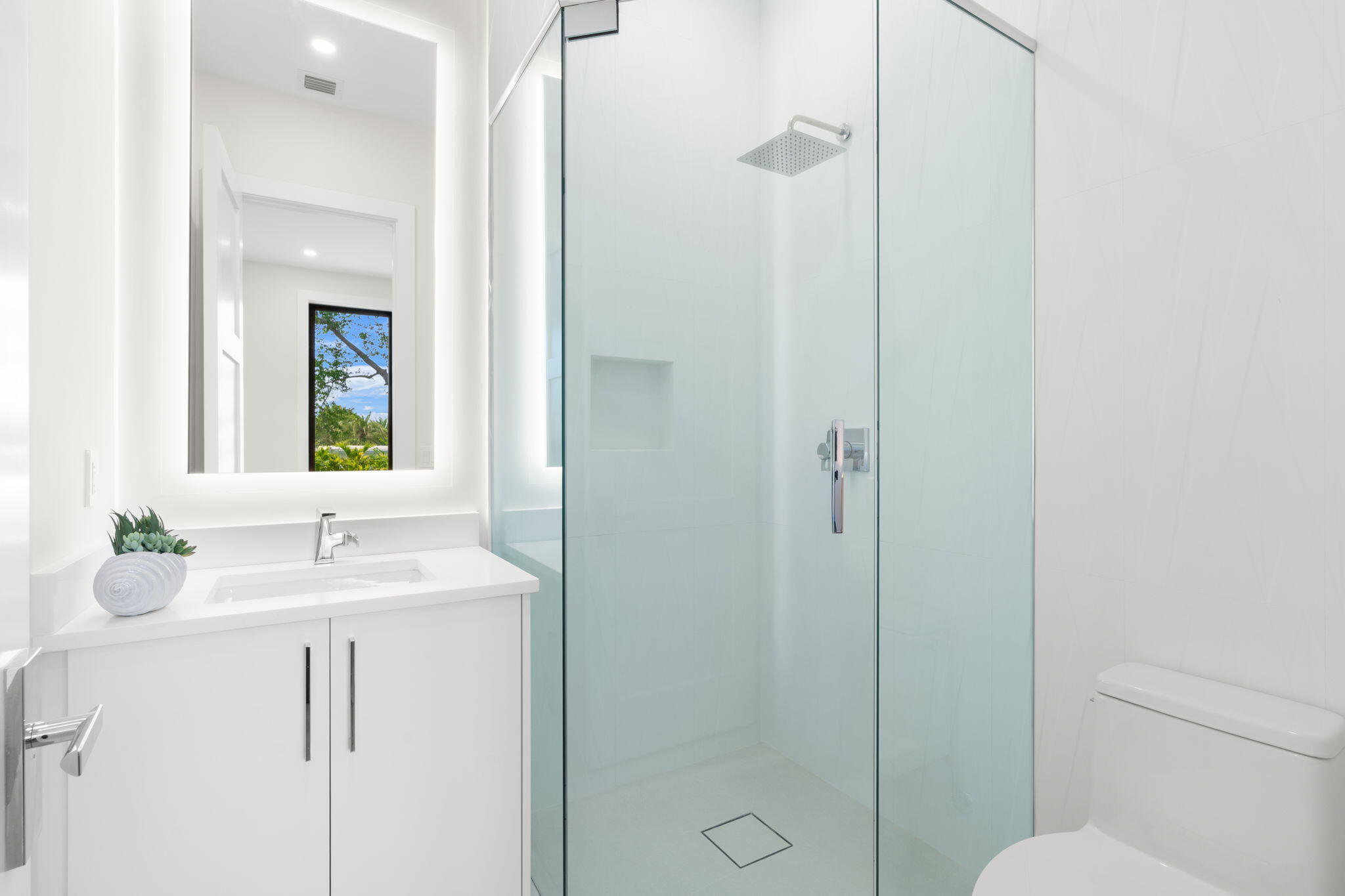 2406 NE 13th Fort Lauderdale, FL 33304