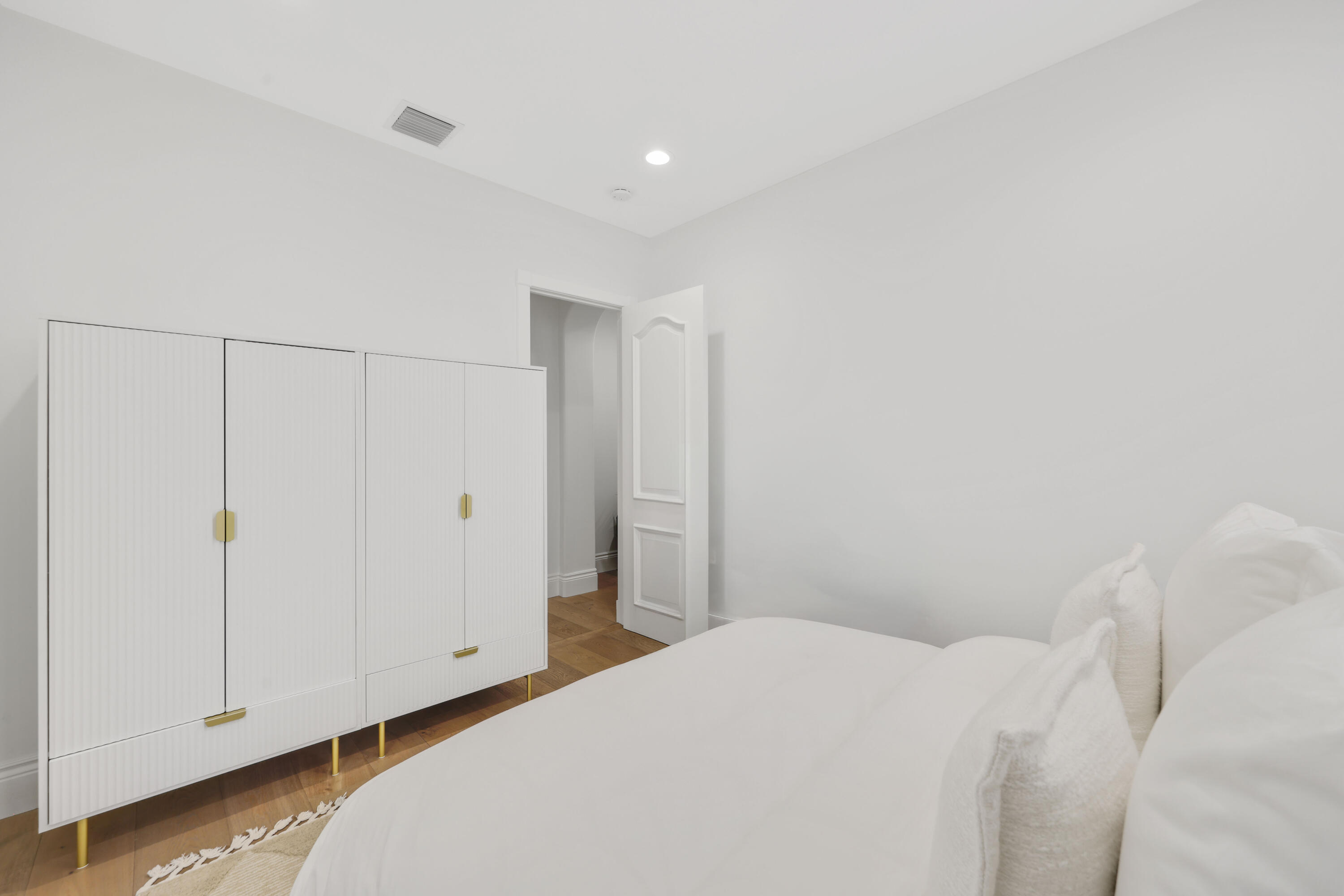 1019 Grand Highland Beach, FL 33487