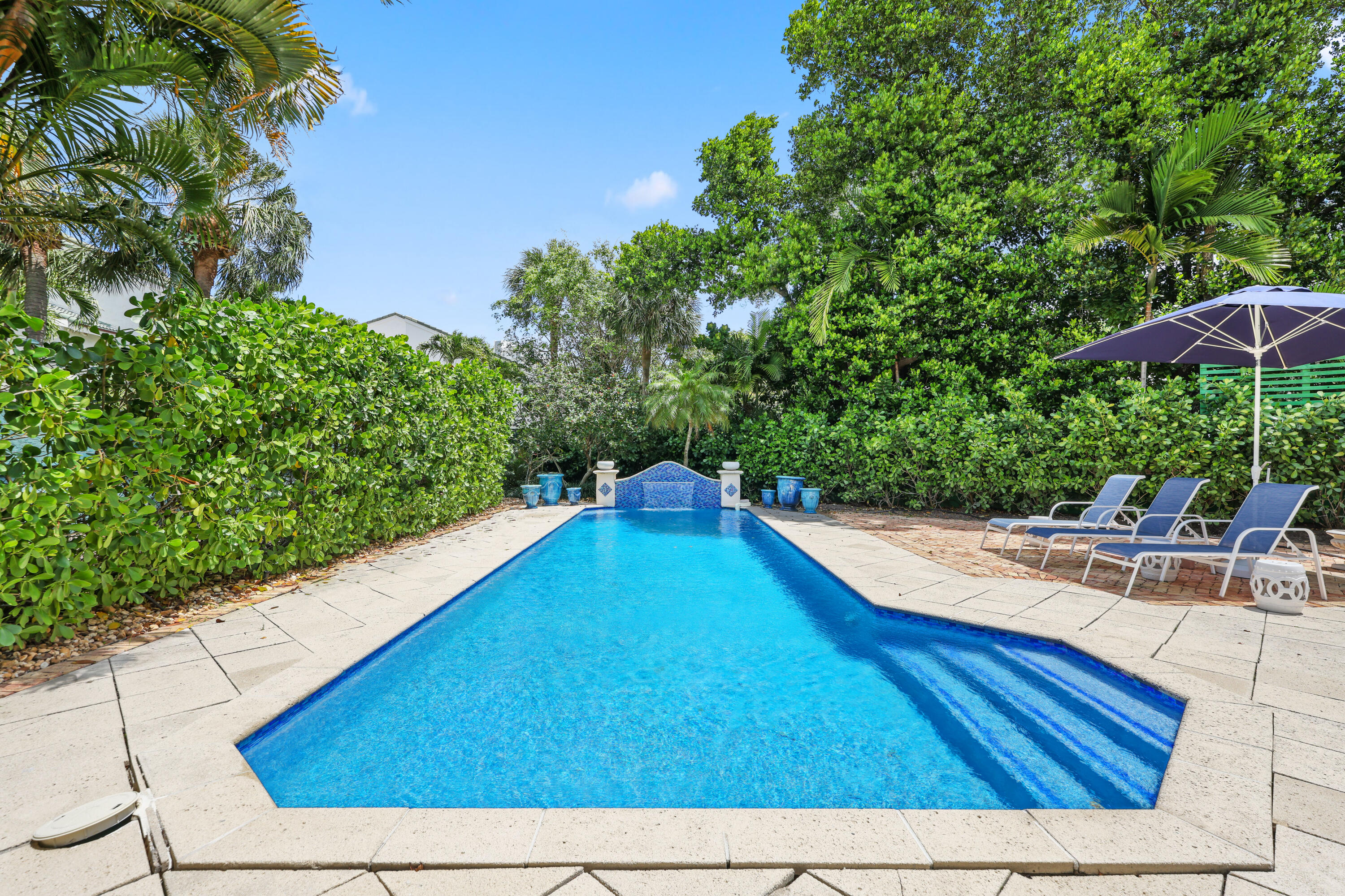 1019 Grand Highland Beach, FL 33487