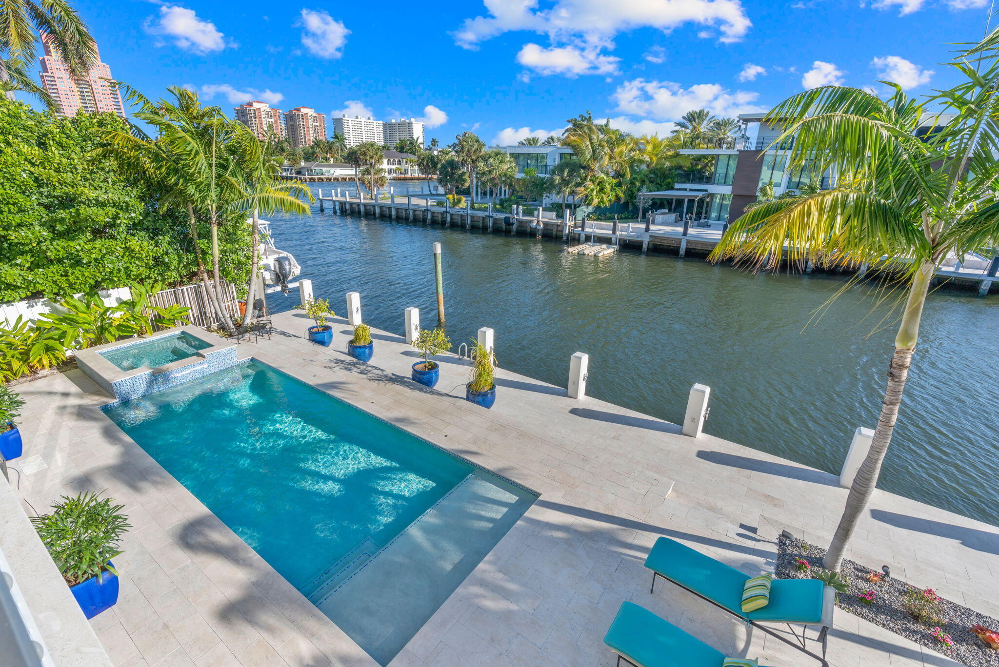 2870 NE 24th Fort Lauderdale, FL 33305