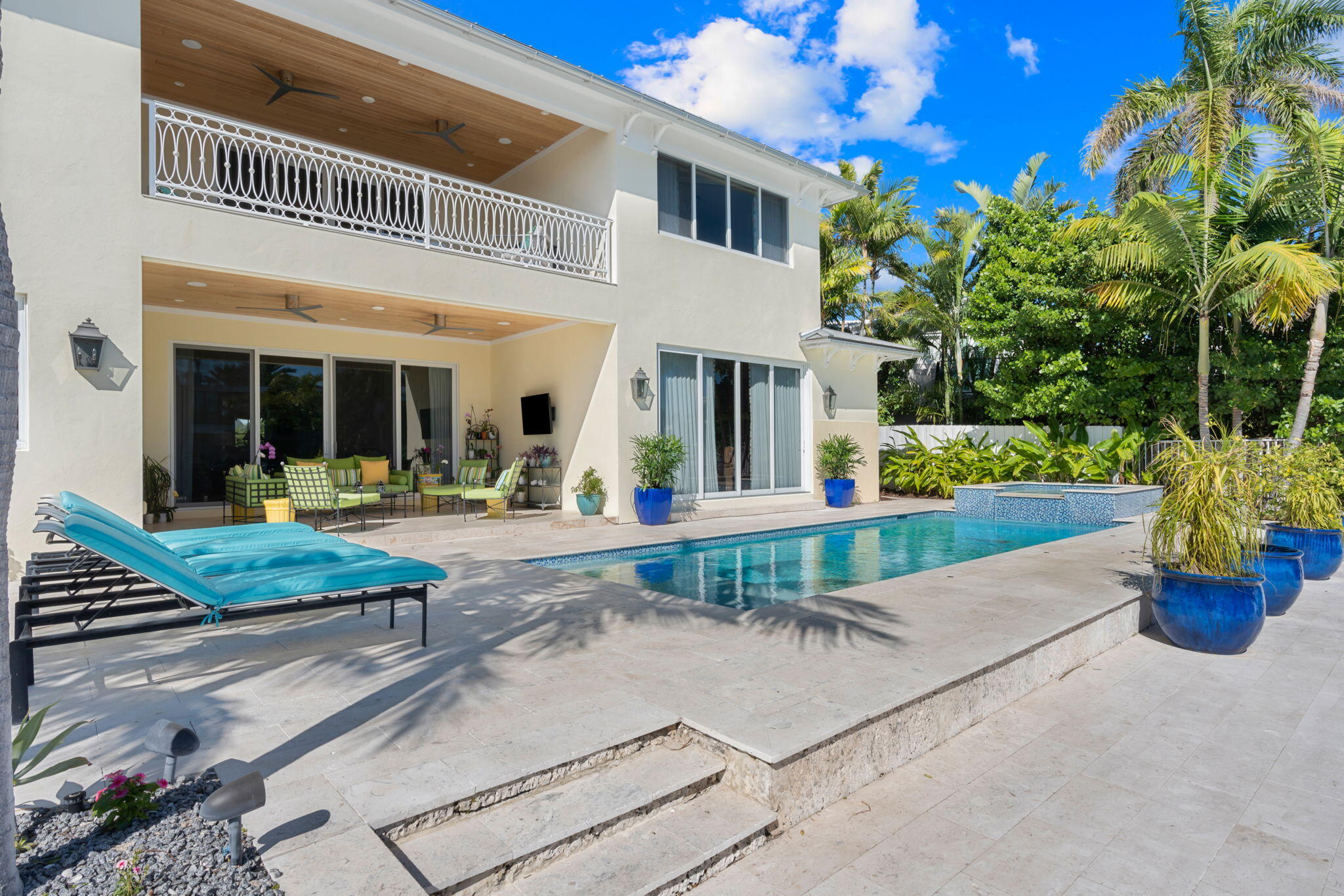2870 NE 24th Fort Lauderdale, FL 33305