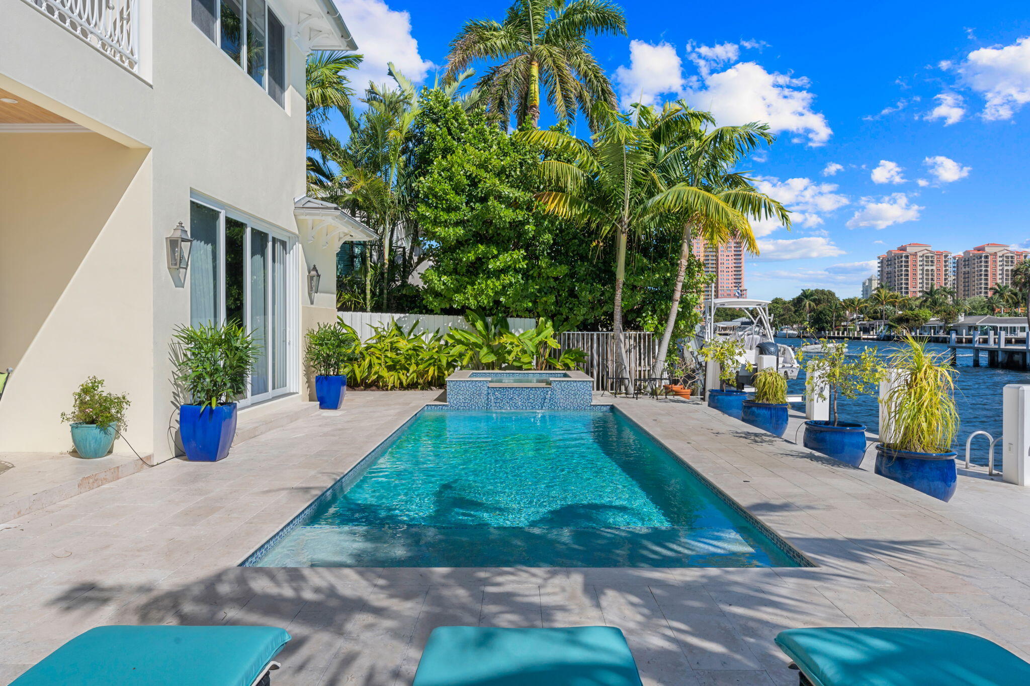 2870 NE 24th Fort Lauderdale, FL 33305