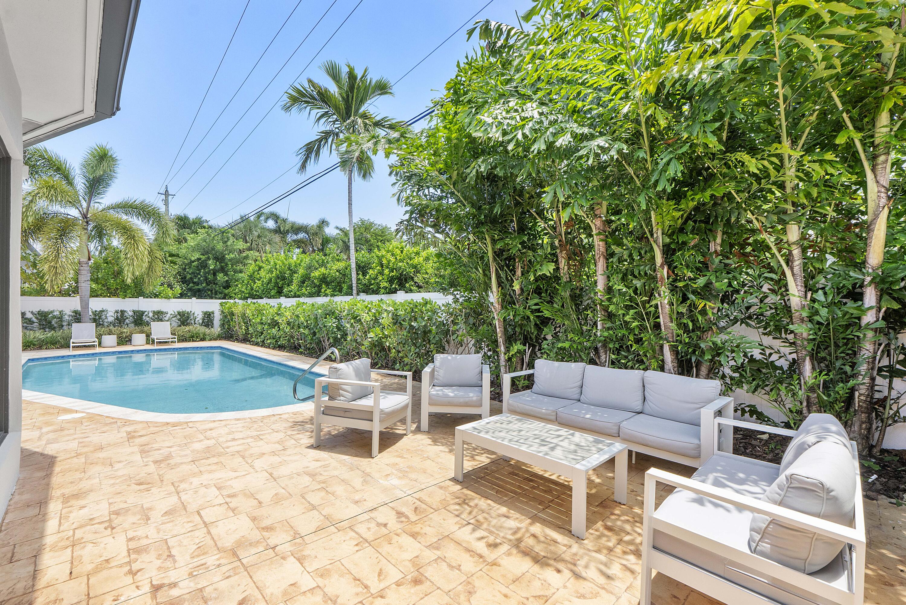 2800 NE 21st Fort Lauderdale, FL 33305