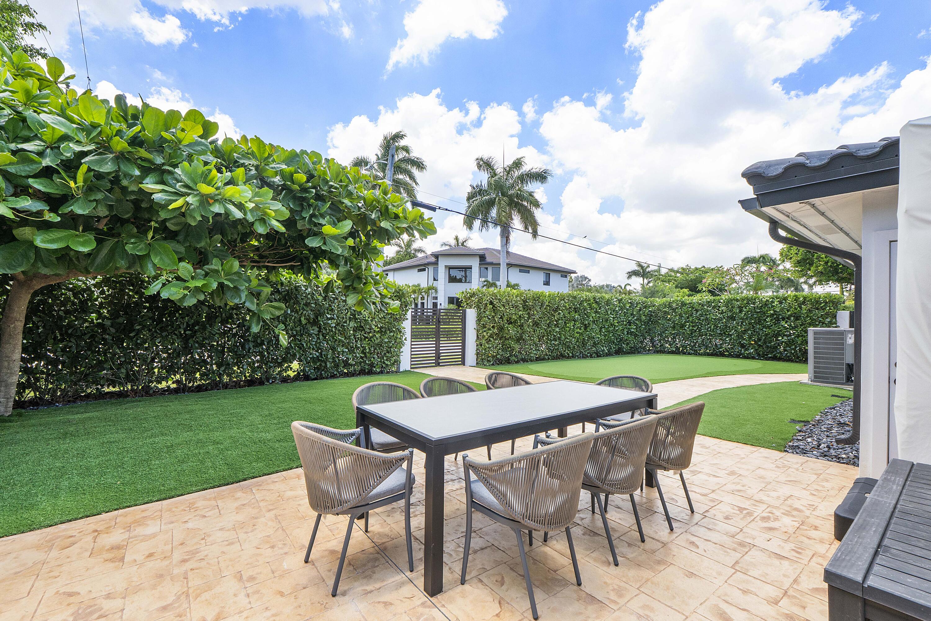 2800 NE 21st Fort Lauderdale, FL 33305