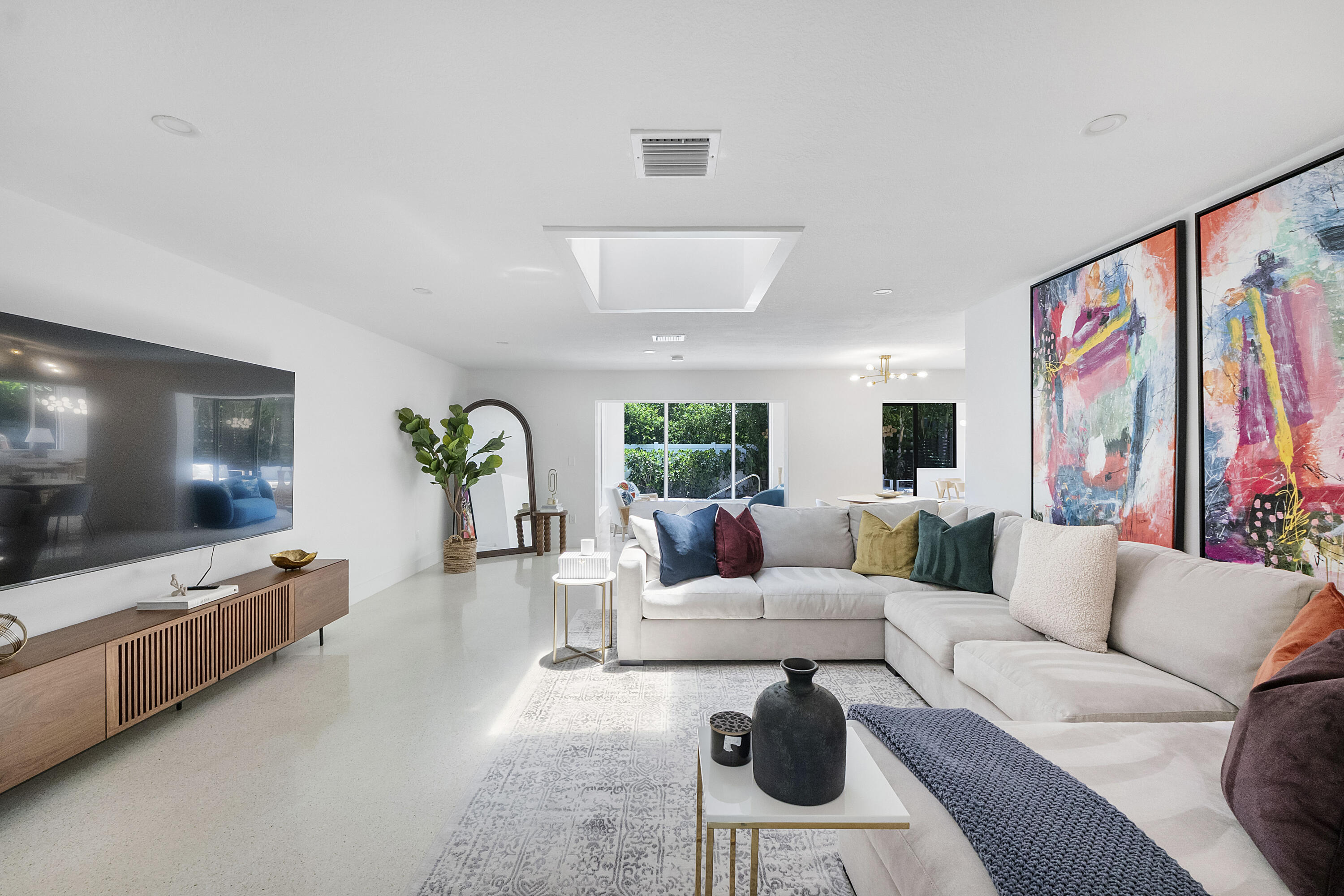 2800 NE 21st Fort Lauderdale, FL 33305
