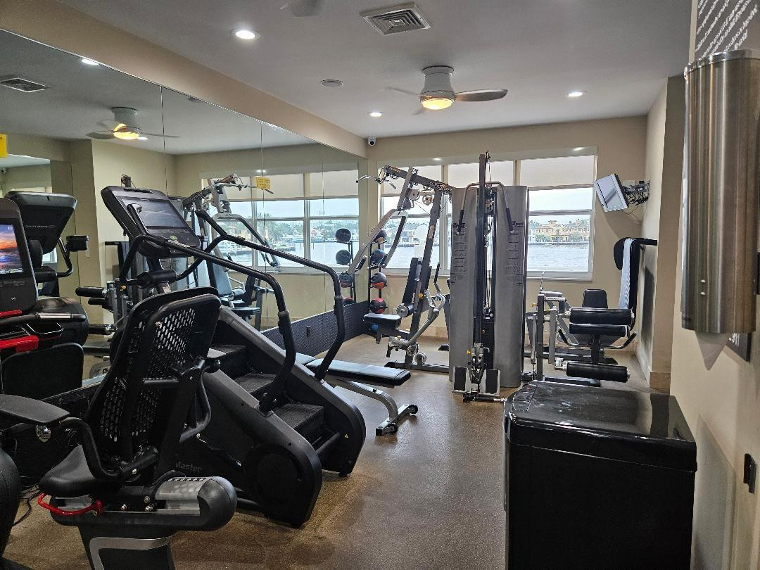 511 Bayshore #405 Fort Lauderdale, FL 33304