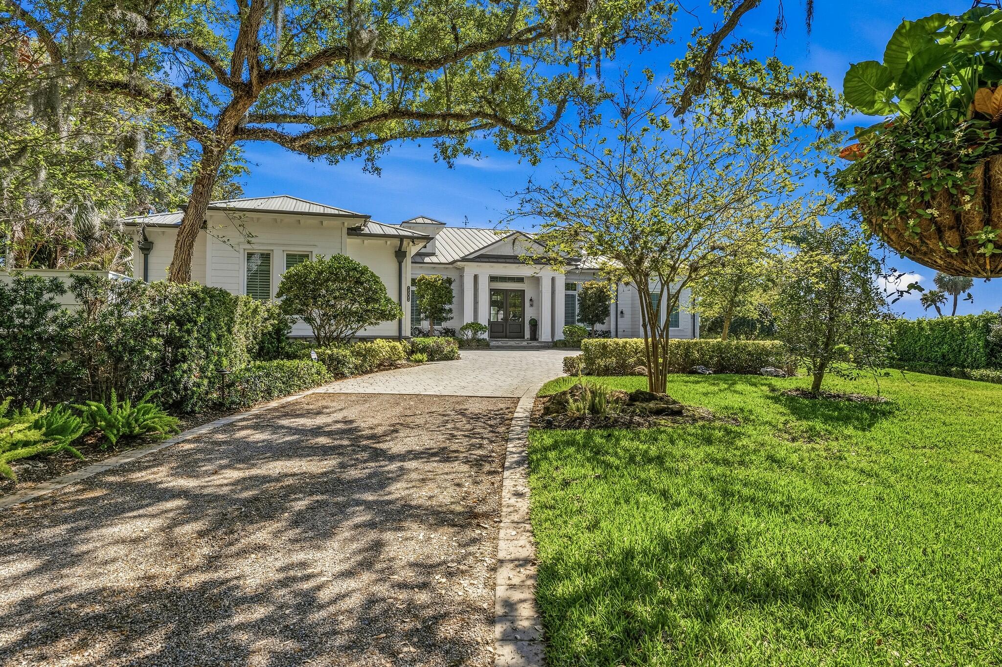 1505 W Camino Del Rio Vero Beach, FL 32963
