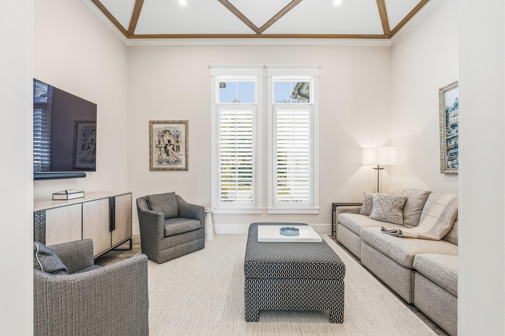 1505 W Camino Del Rio Vero Beach, FL 32963