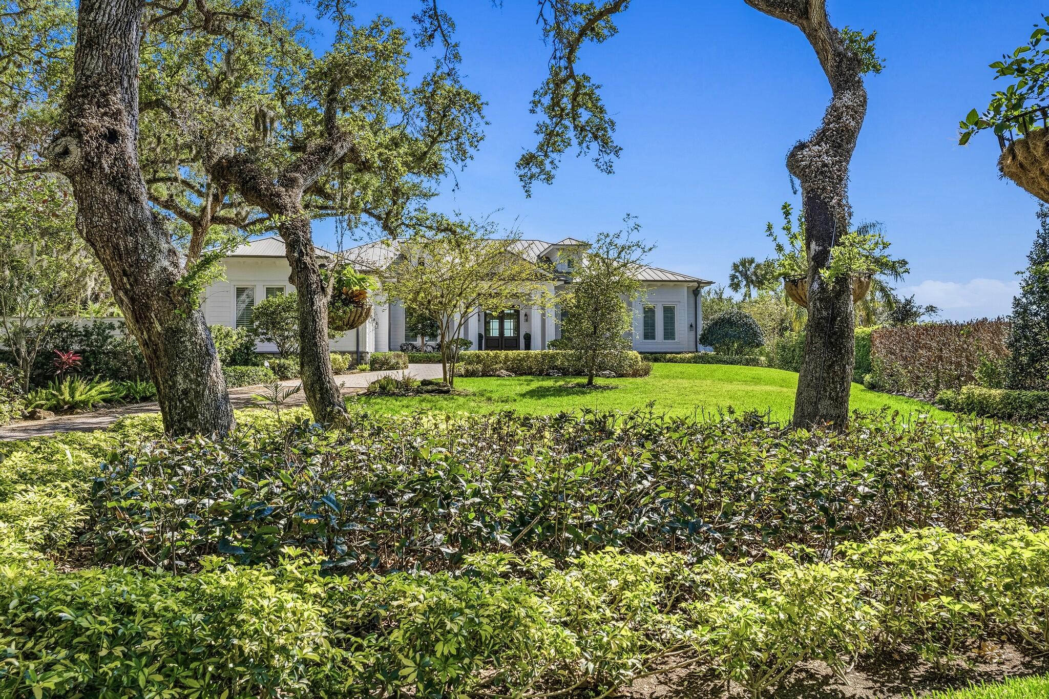 1505 W Camino Del Rio Vero Beach, FL 32963