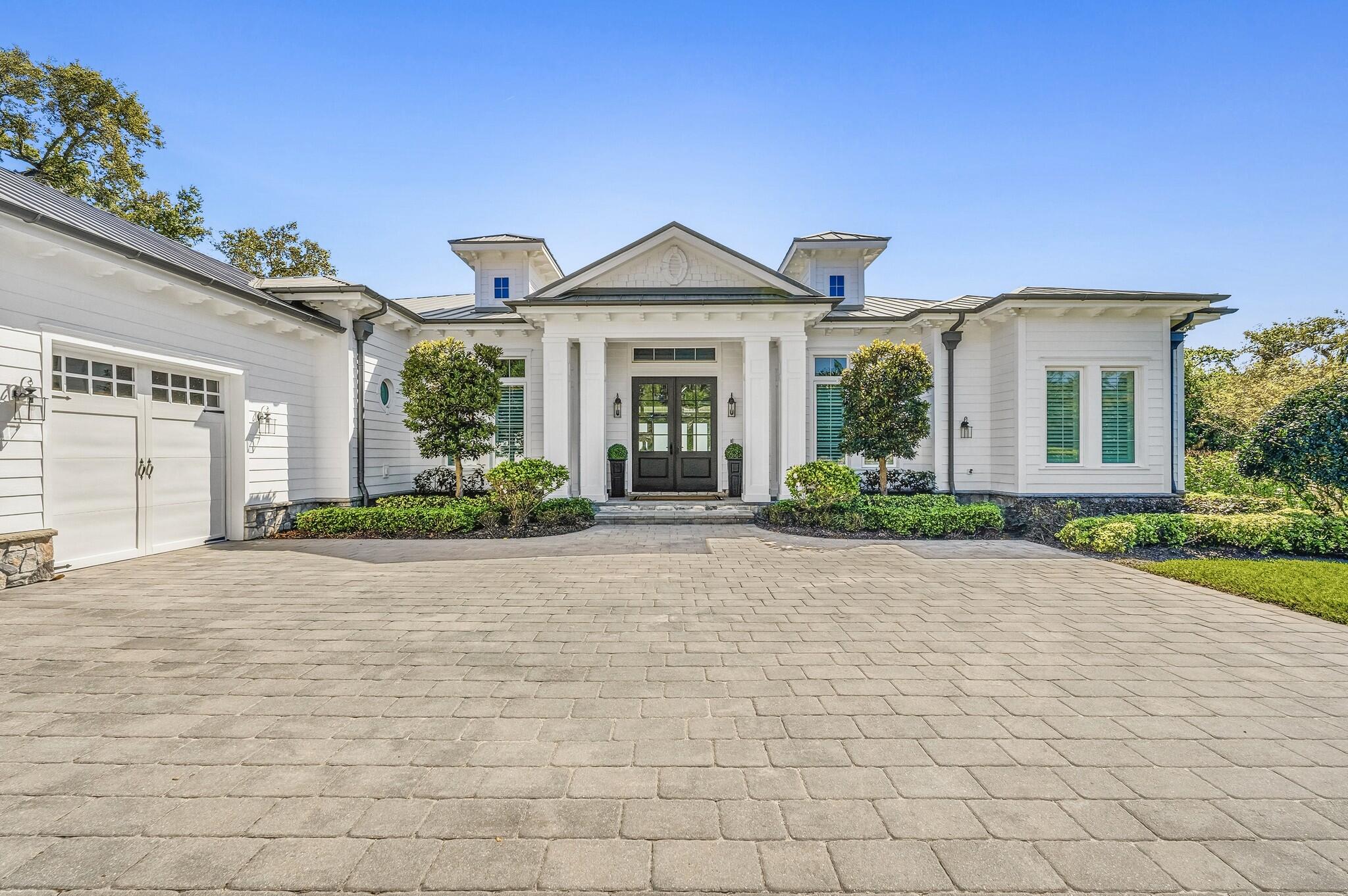 1505 W Camino Del Rio Vero Beach, FL 32963