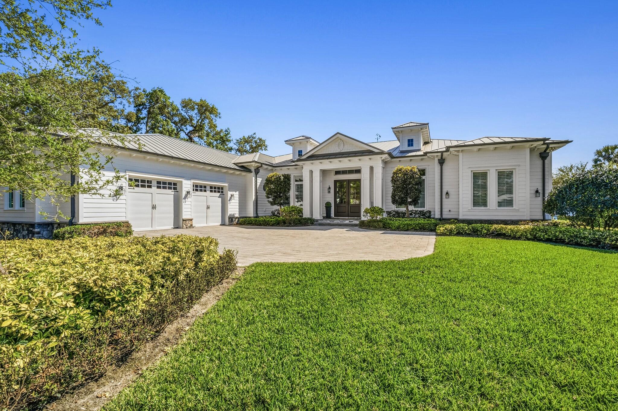 1505 W Camino Del Rio Vero Beach, FL 32963