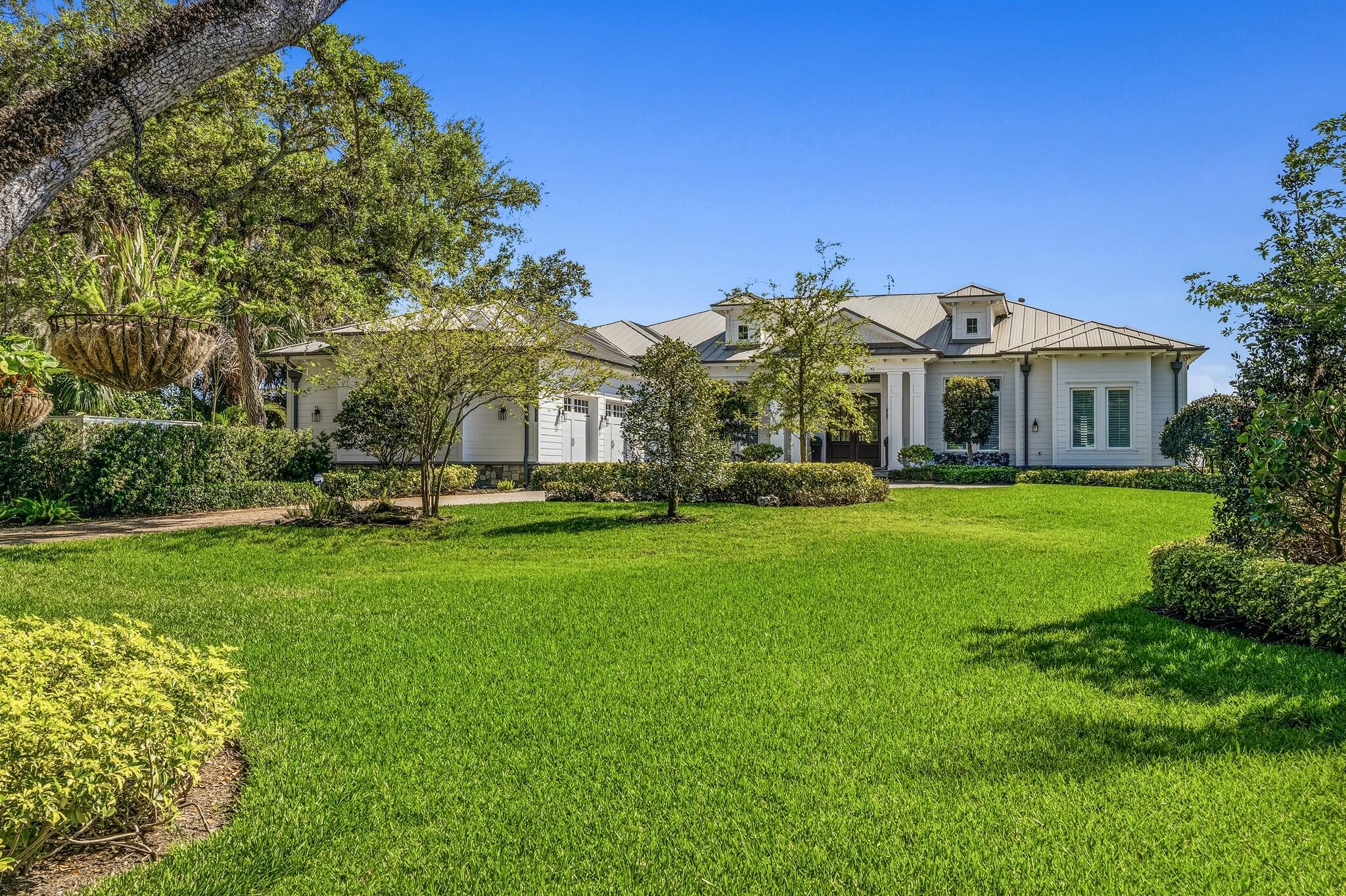 1505 W Camino Del Rio Vero Beach, FL 32963