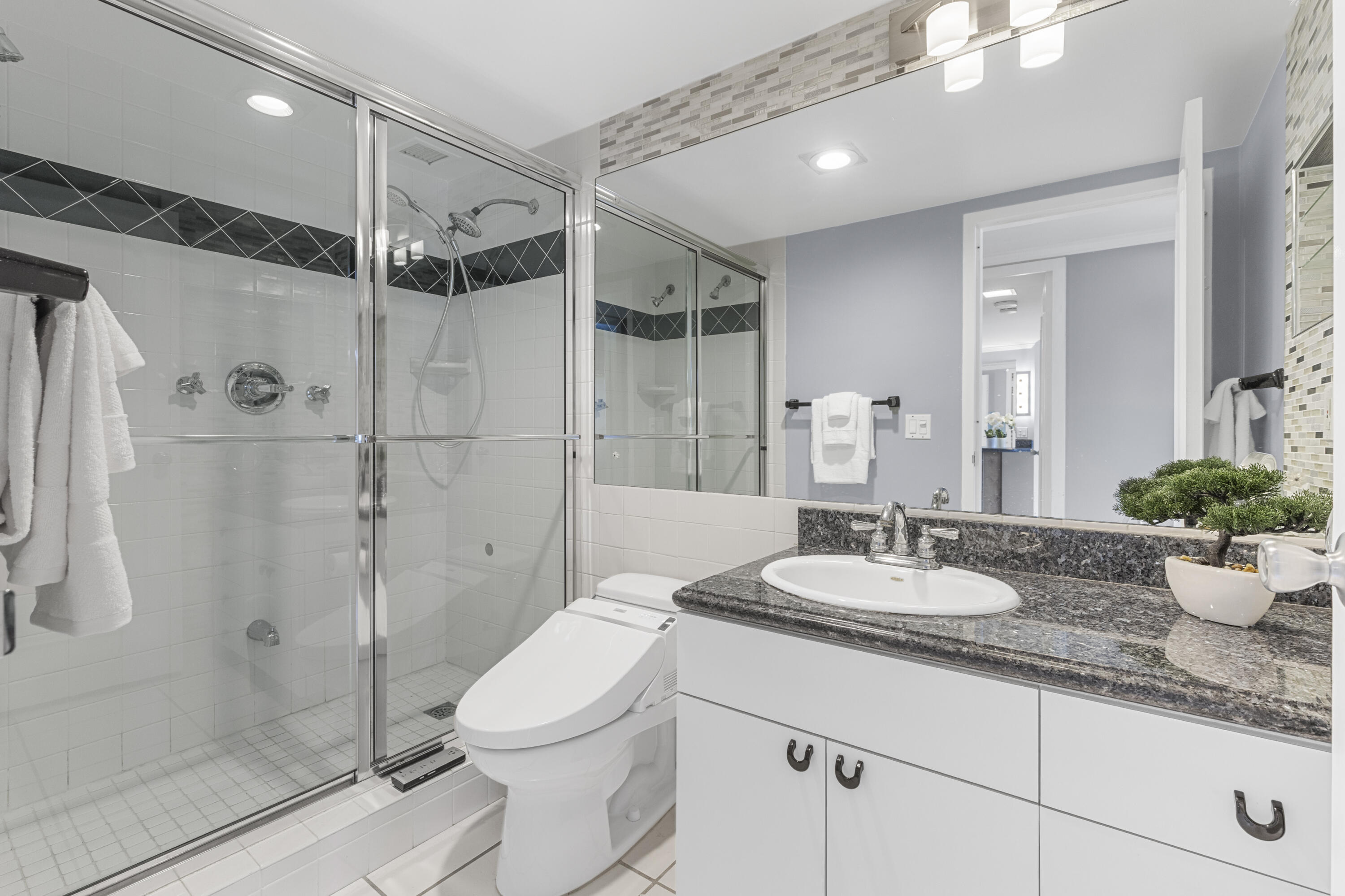3000 Holiday #1505 Fort Lauderdale, FL 33316