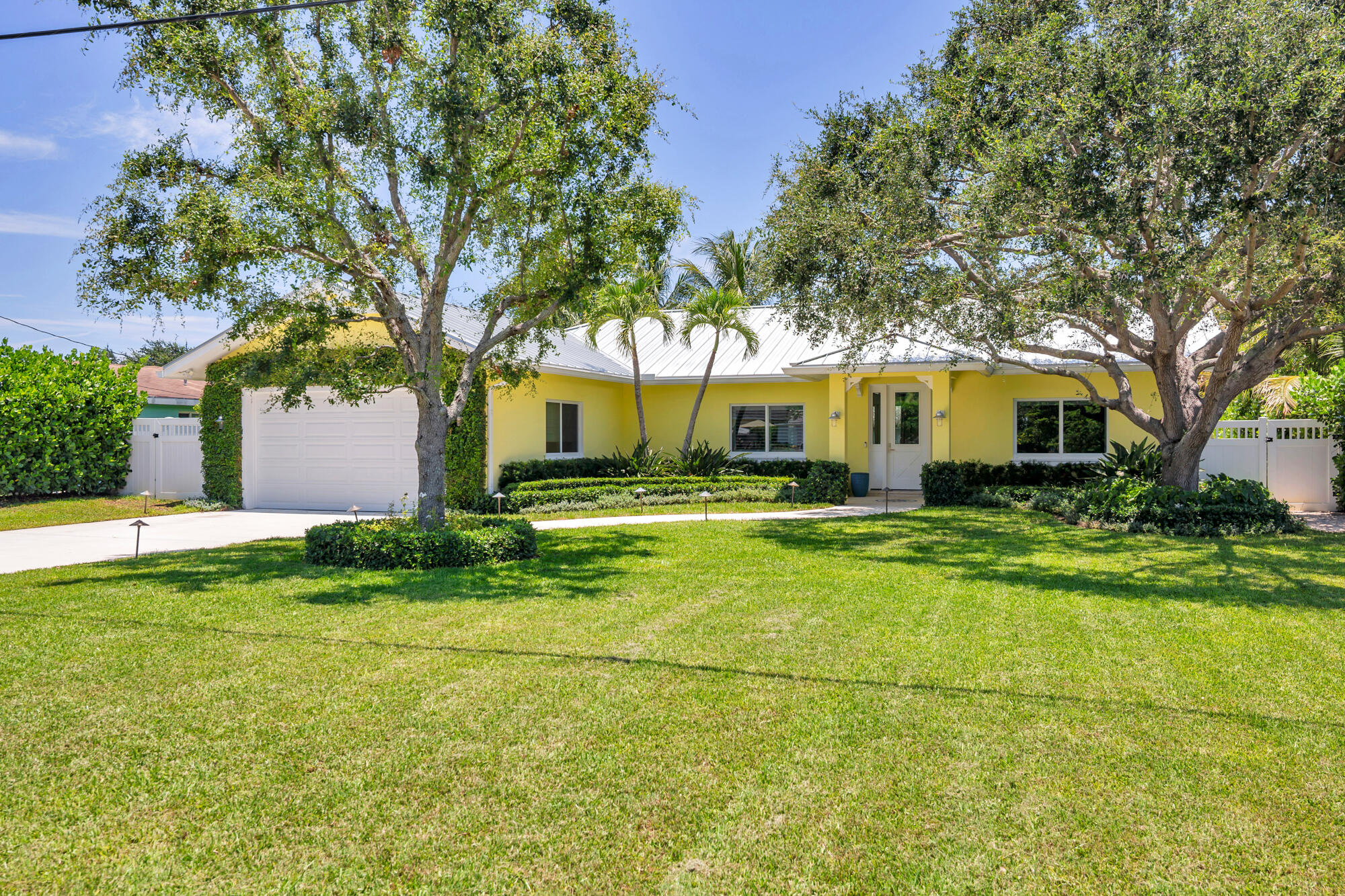 1140 Lake Clarke West Palm Beach, FL 33406