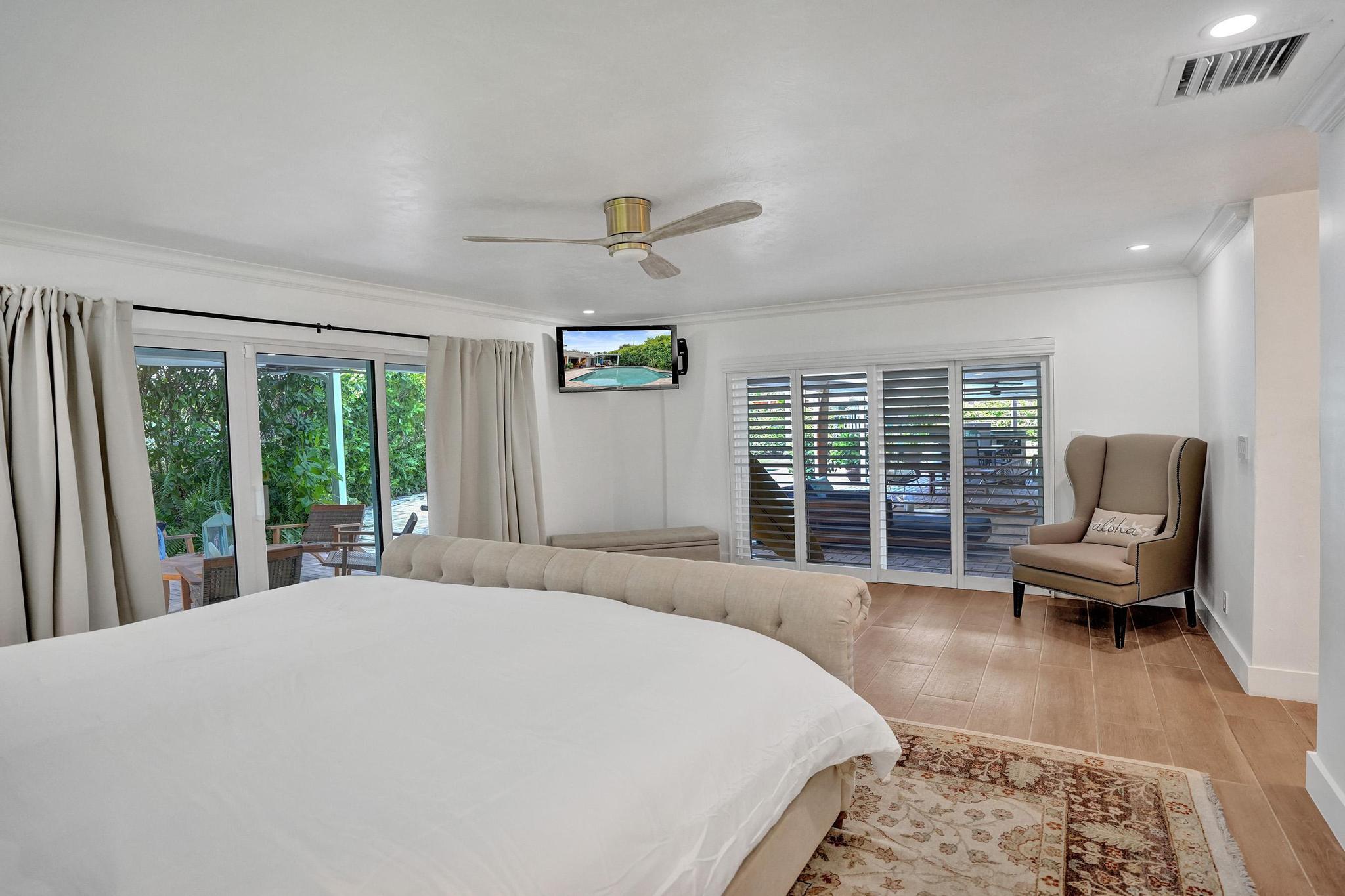 2 Mendota Sea Ranch Lakes, FL 33308