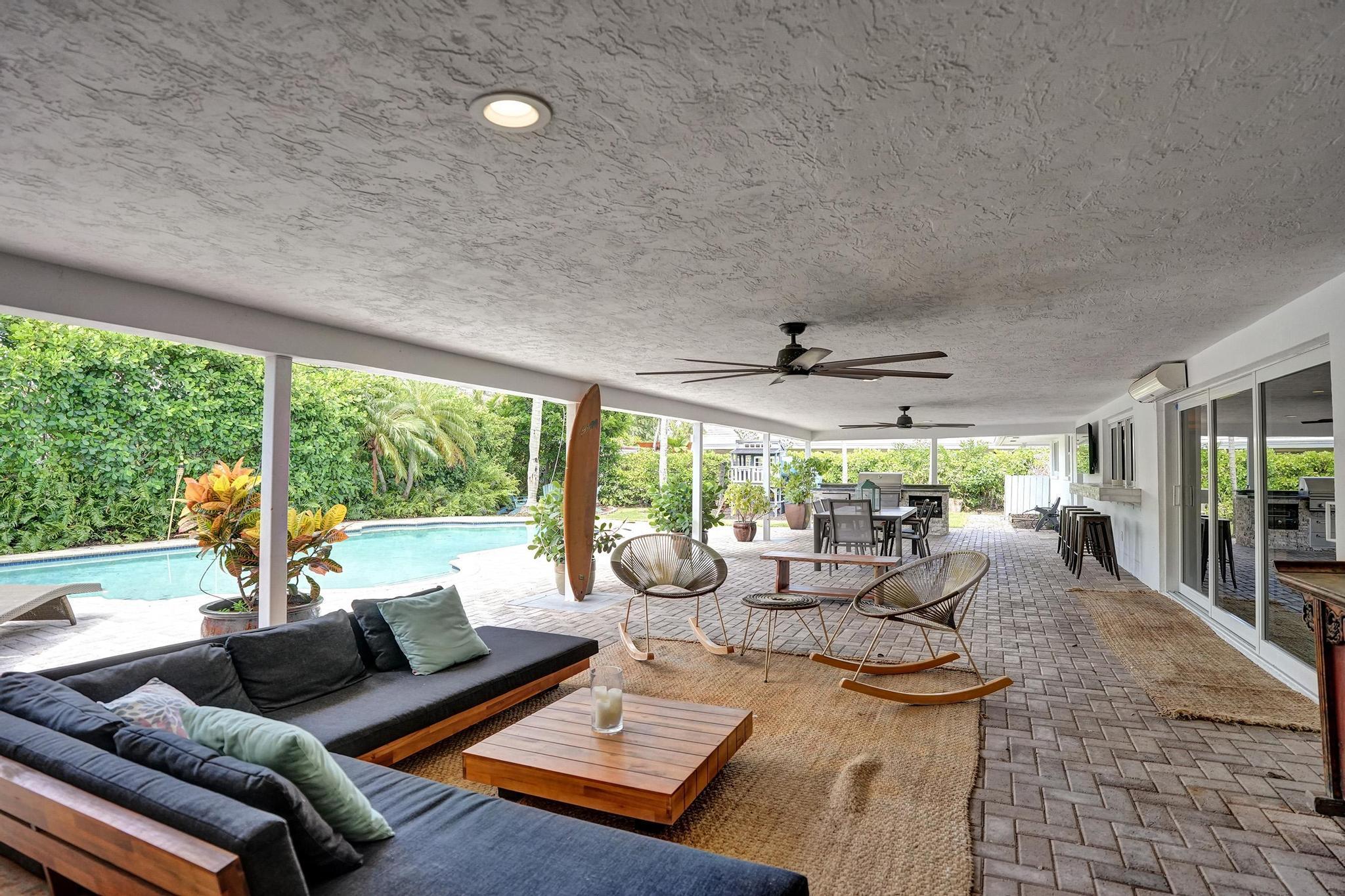 2 Mendota Sea Ranch Lakes, FL 33308